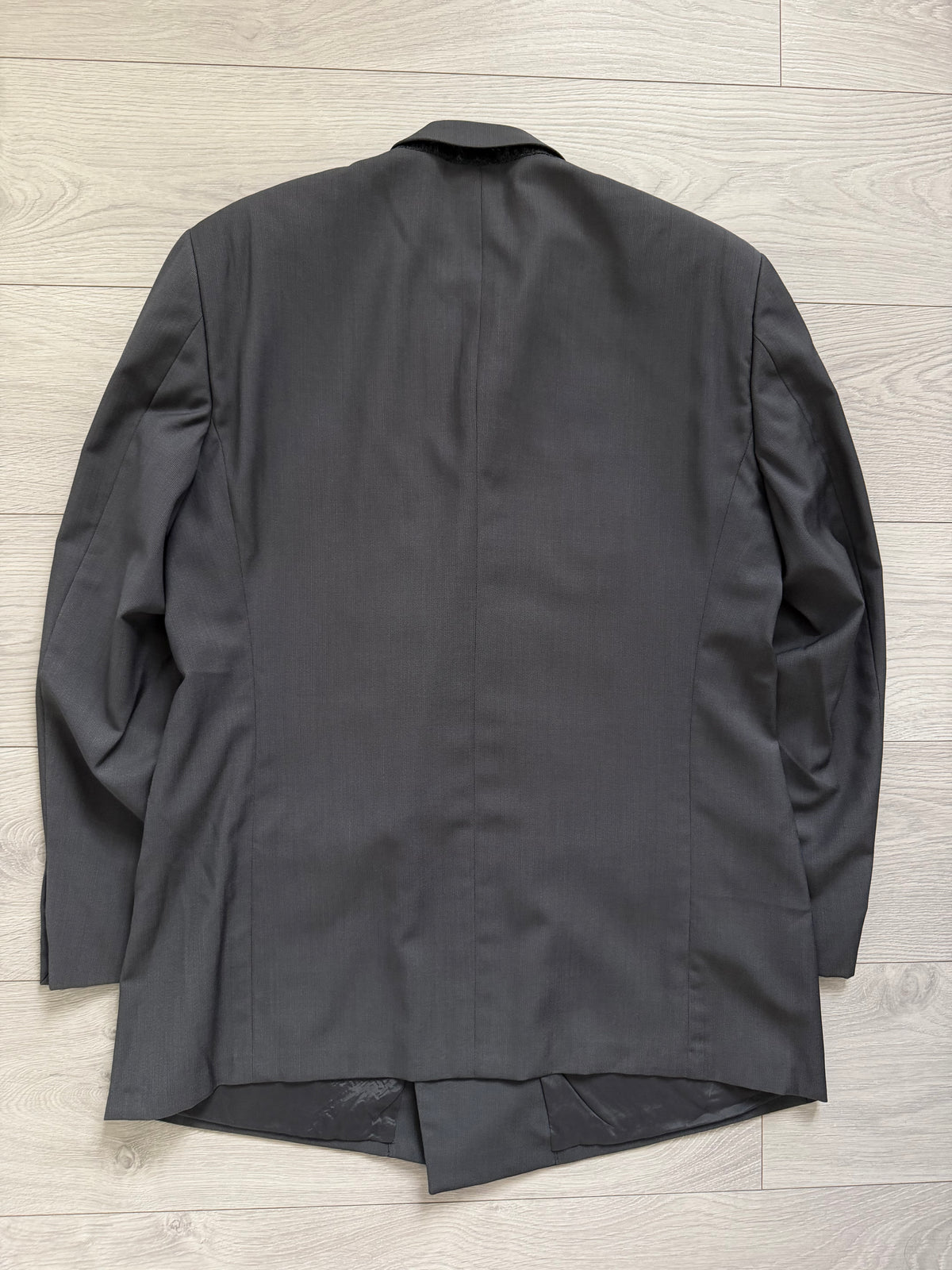 Armani 1990s Peaked Lapel Double Breasted Pleated Wool Suit Grey - Size L Jacket / 34" Waist
