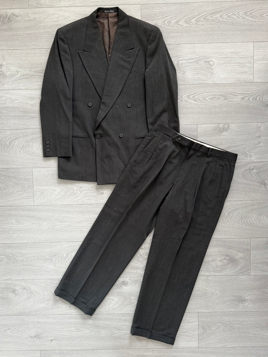 Giorgio Armani 1990s Double-Breasted Pleated Wool Suit - Size L Jacket / 34" Waist