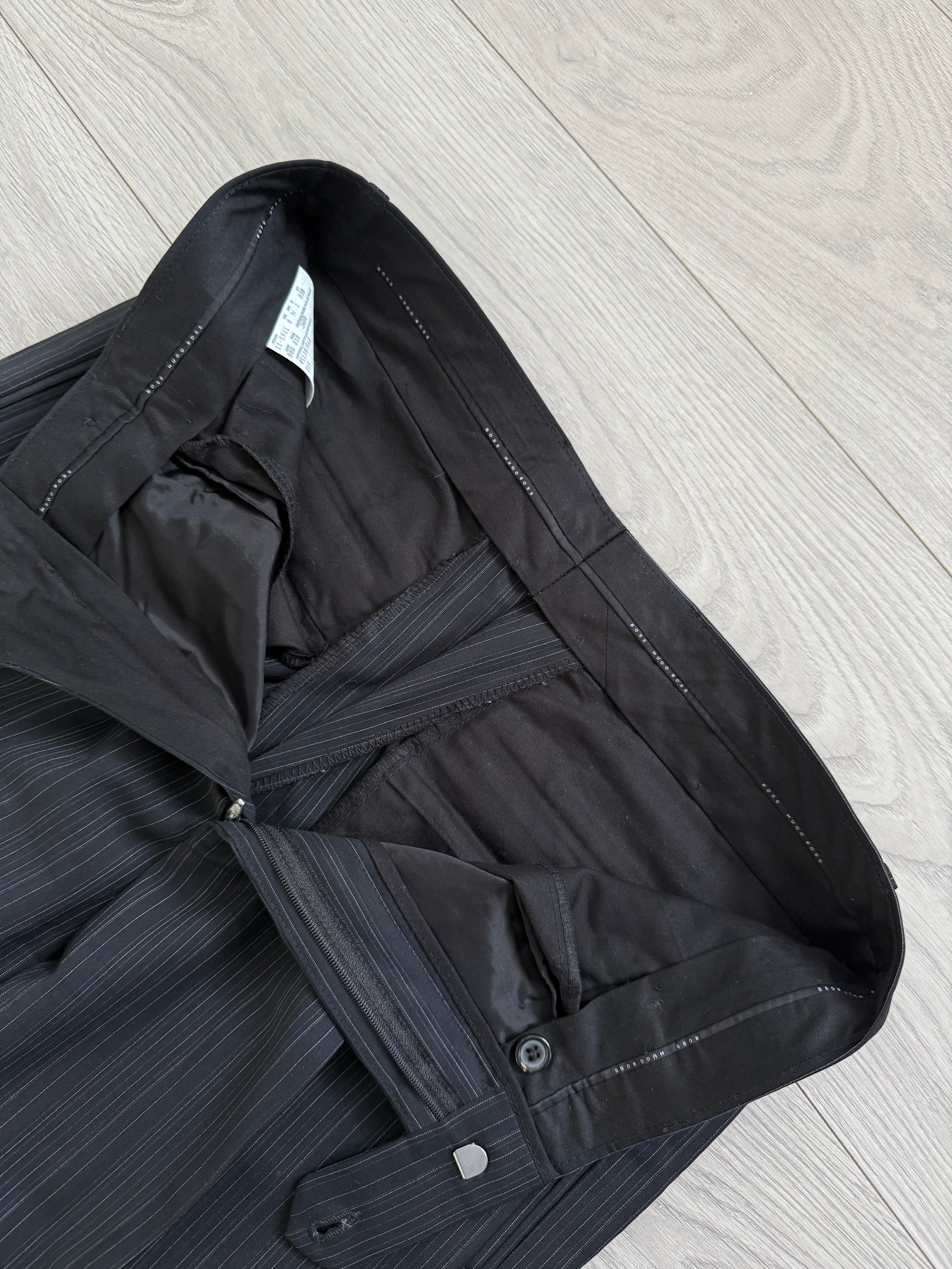 Hugo Boss 1990s 'Sigma' Striped Pleated Wool Suit Made in USA - Size M Jacket / 32" Waist