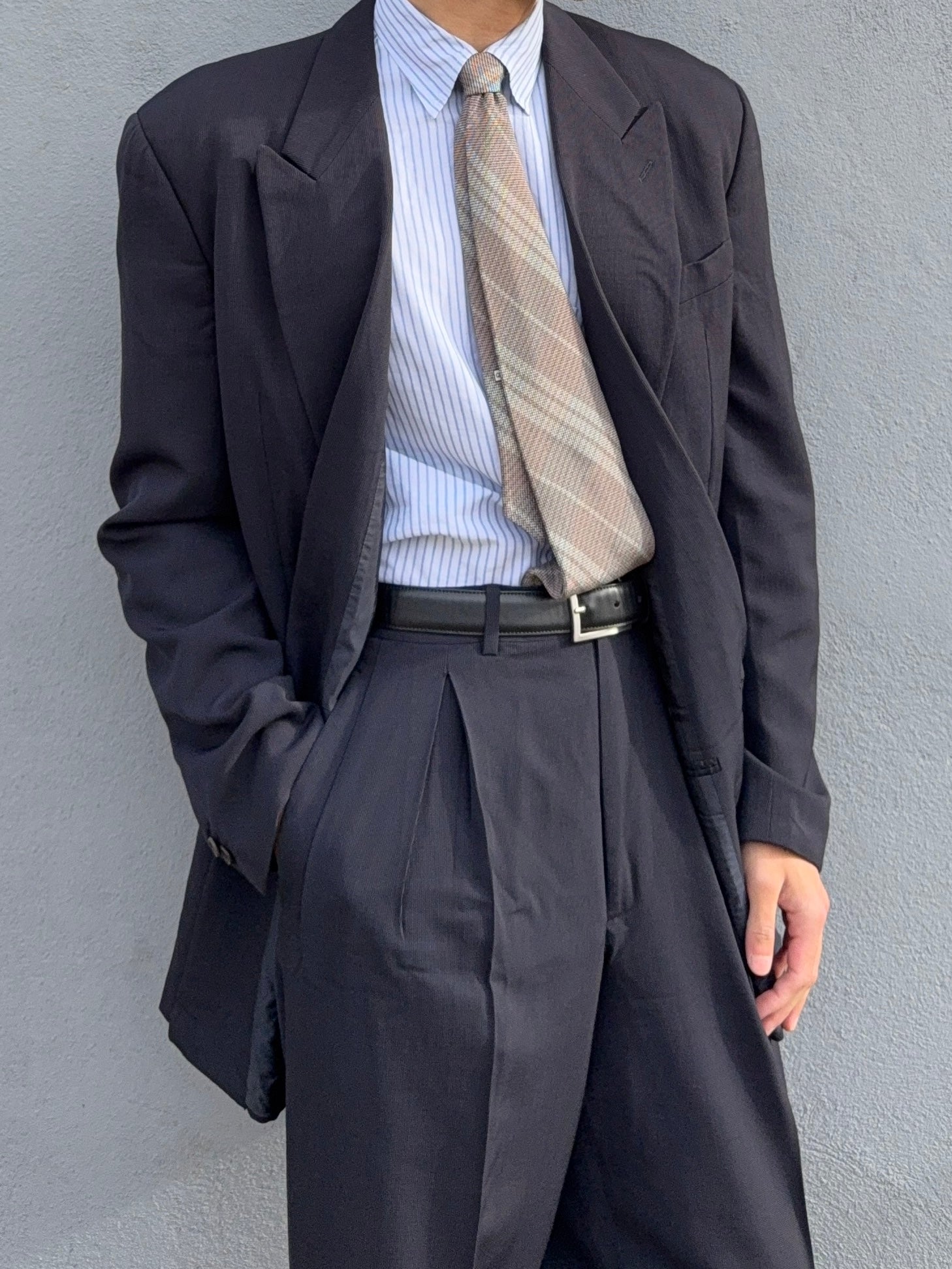 Giorgio Armani 1990s Double Breasted Pleated Navy Wool Suit  - Size L Jacket / 33" Waist