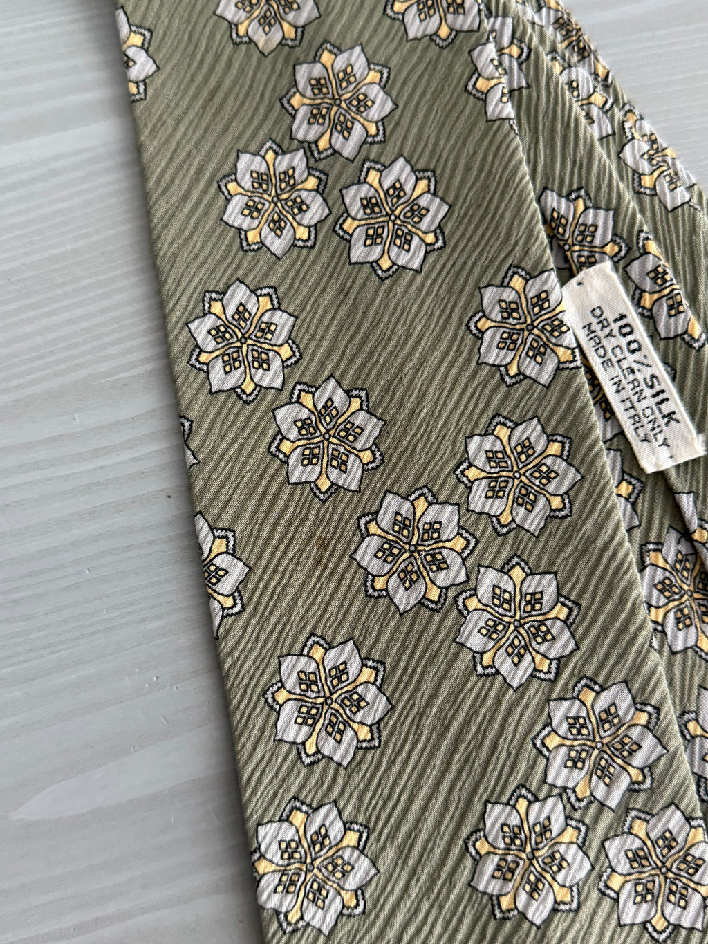 Giorgio Armani 1990s Silk Floral Tie