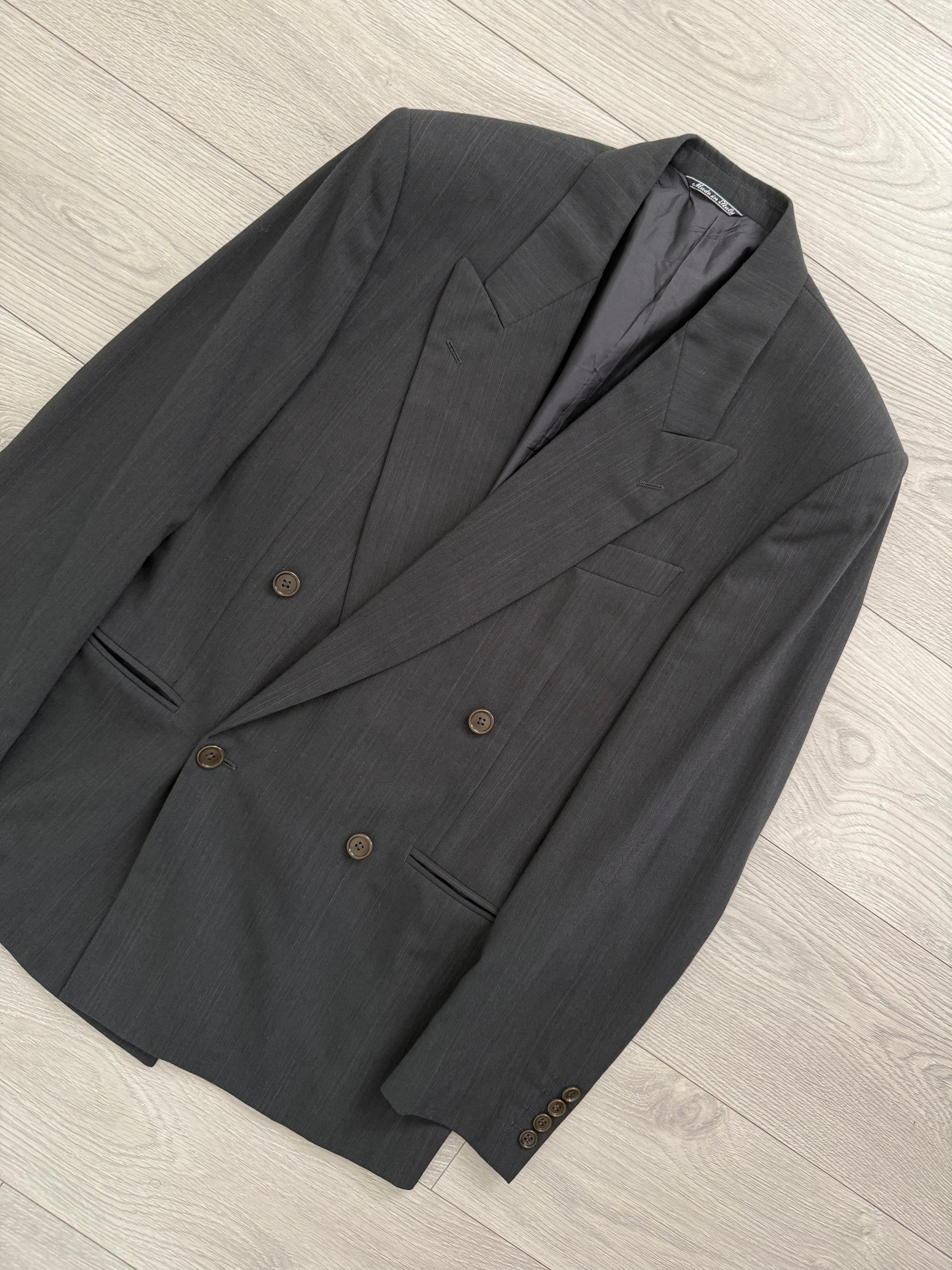 Gianfranco Ferre 1980s Peaked Lapel Double Breasted Pleated Wool Lightweight Suit Grey - Size S Jacket / 29" Waist