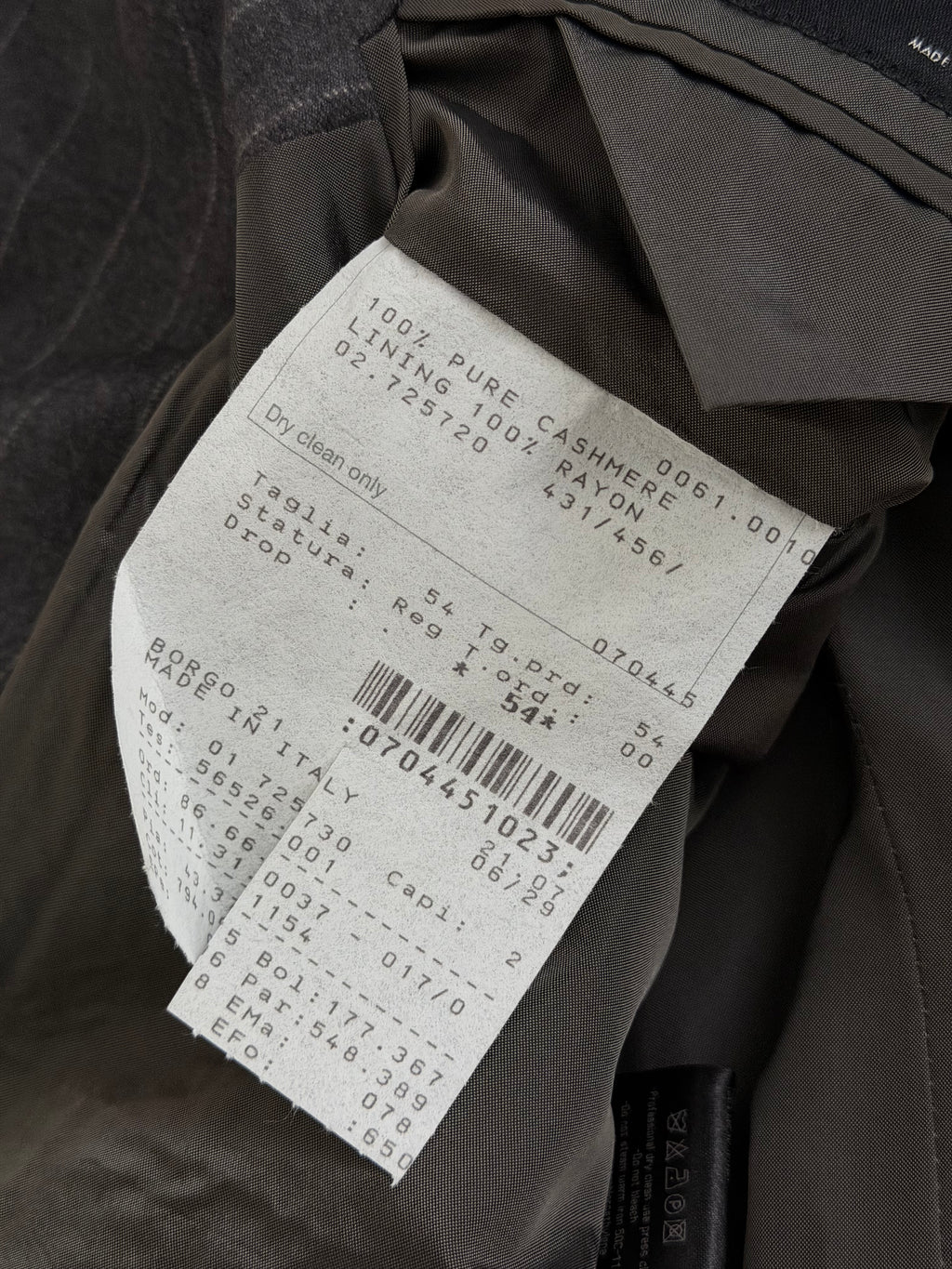 Giorgio Armani Black Label 1990s Cashmere 3B Pleated Striped Suit Grey - Size XL Jacket / 36" Waist