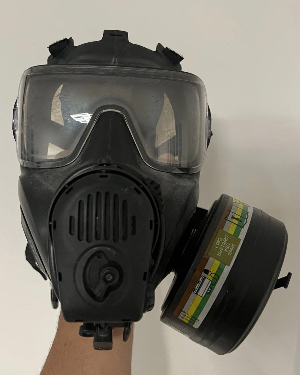 Avon Protection FM53 Respirator Gas Mask And Voice Projection Unit