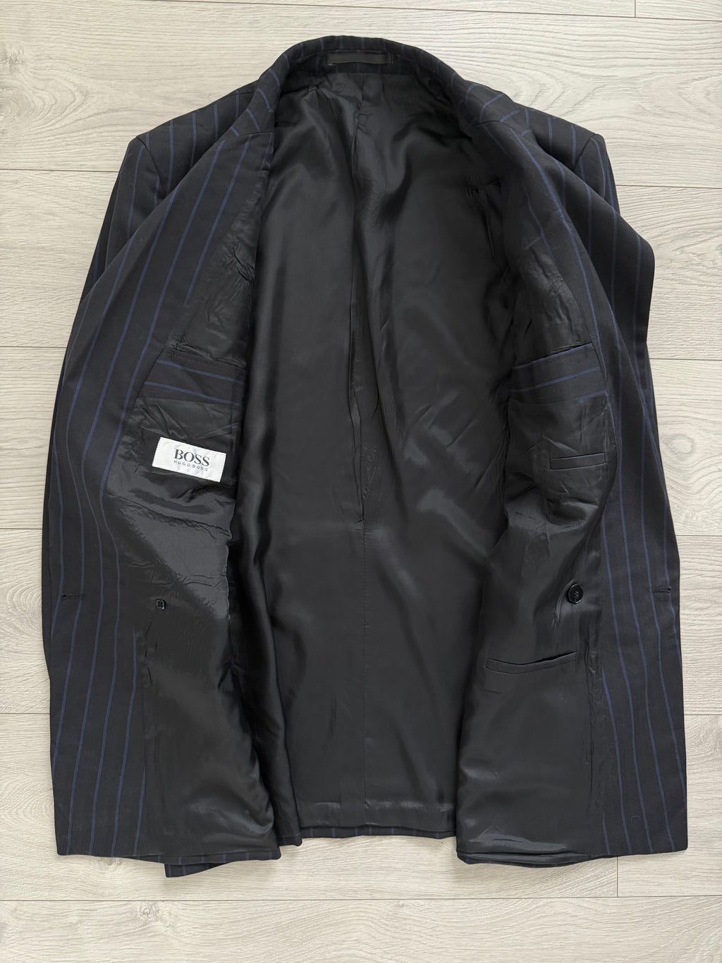 Hugo Boss 1980s Peaked Lapel Double Breasted Pleated Wool Suit - Size XXL Jacket / 34" Waist