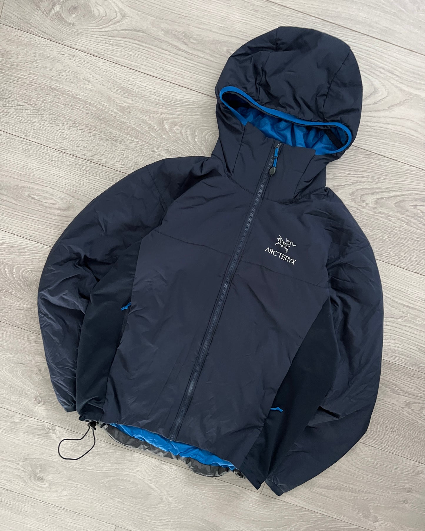 Arcteryx Atom LT Insulated Hooded Jacket - Size M