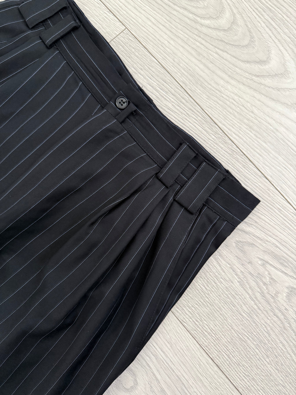Versace 1980s Peak Lapel Double Breasted Triple Pleated Wool Striped Suit - Size L Jacket / 33" Waist
