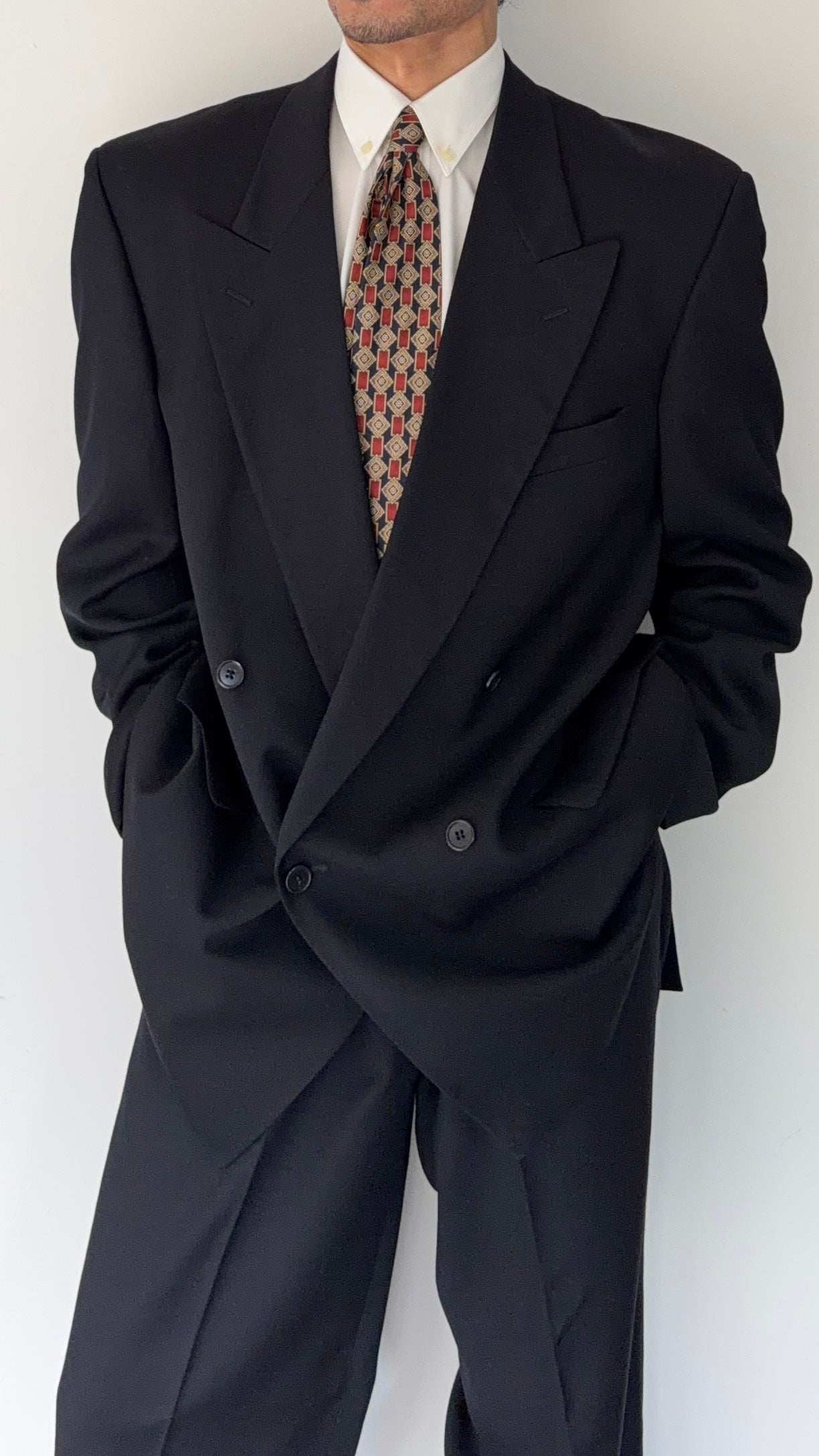 Louis Feraud Armani 1990s Peaked Lapel Pleated Double Breasted Wool Navy Suit - Size XXL Jacket / 38" Waist