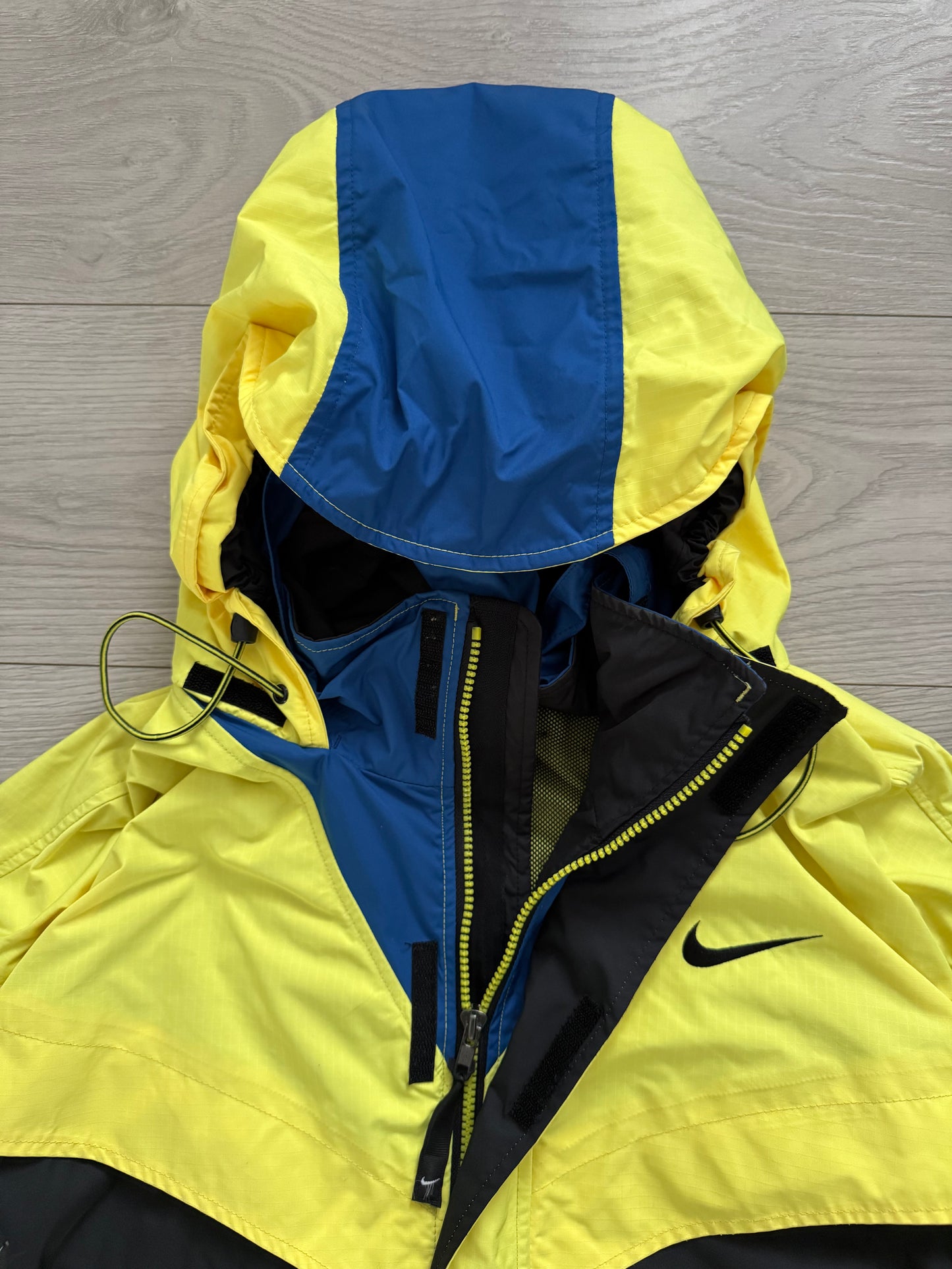 Nike ACG 00s Lungs Era Waterproof Packable Jacket - Size XXL