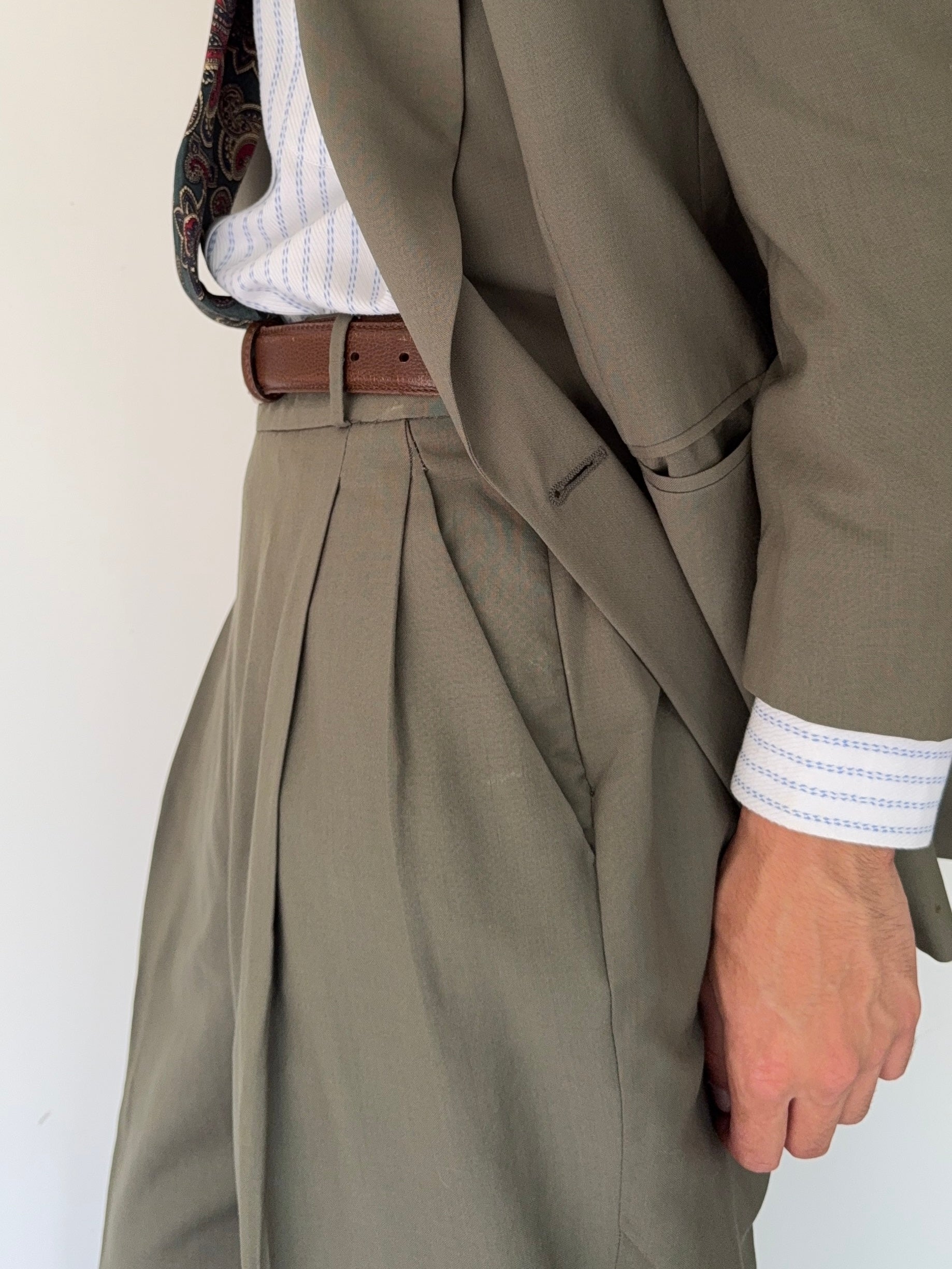 Basile 1980s Peaked Lapel Double Breasted Draped Wool Suit - Size S Jacket / 28" Waist