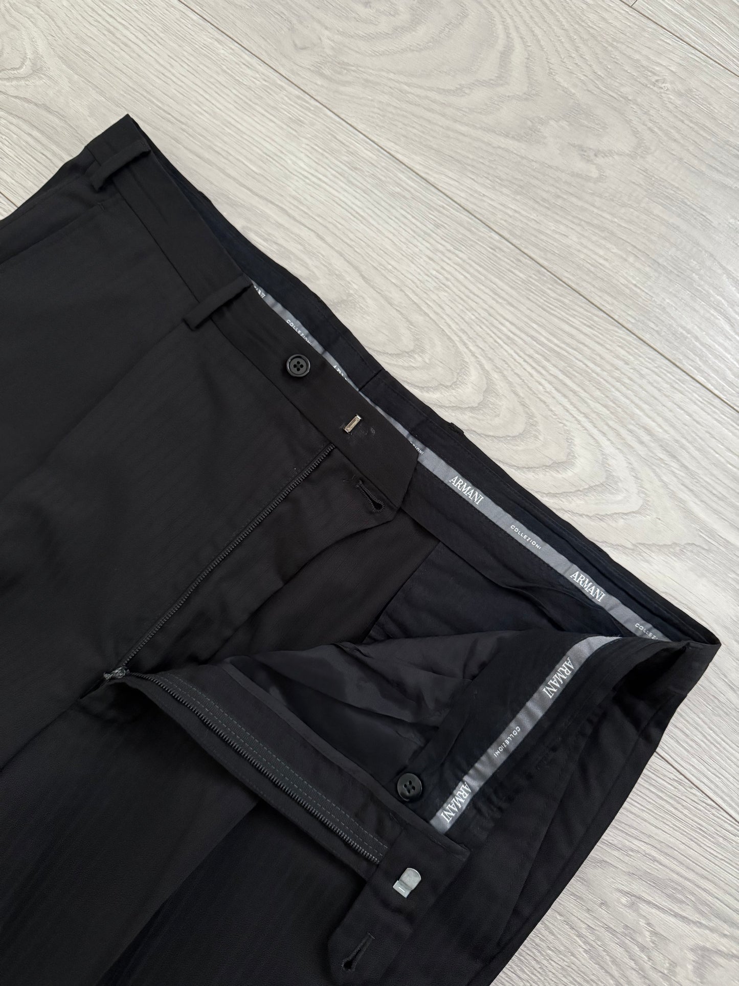 Armani 1990s 2B Pleated Wool Suit - Size XL Jacket / 40" Waist