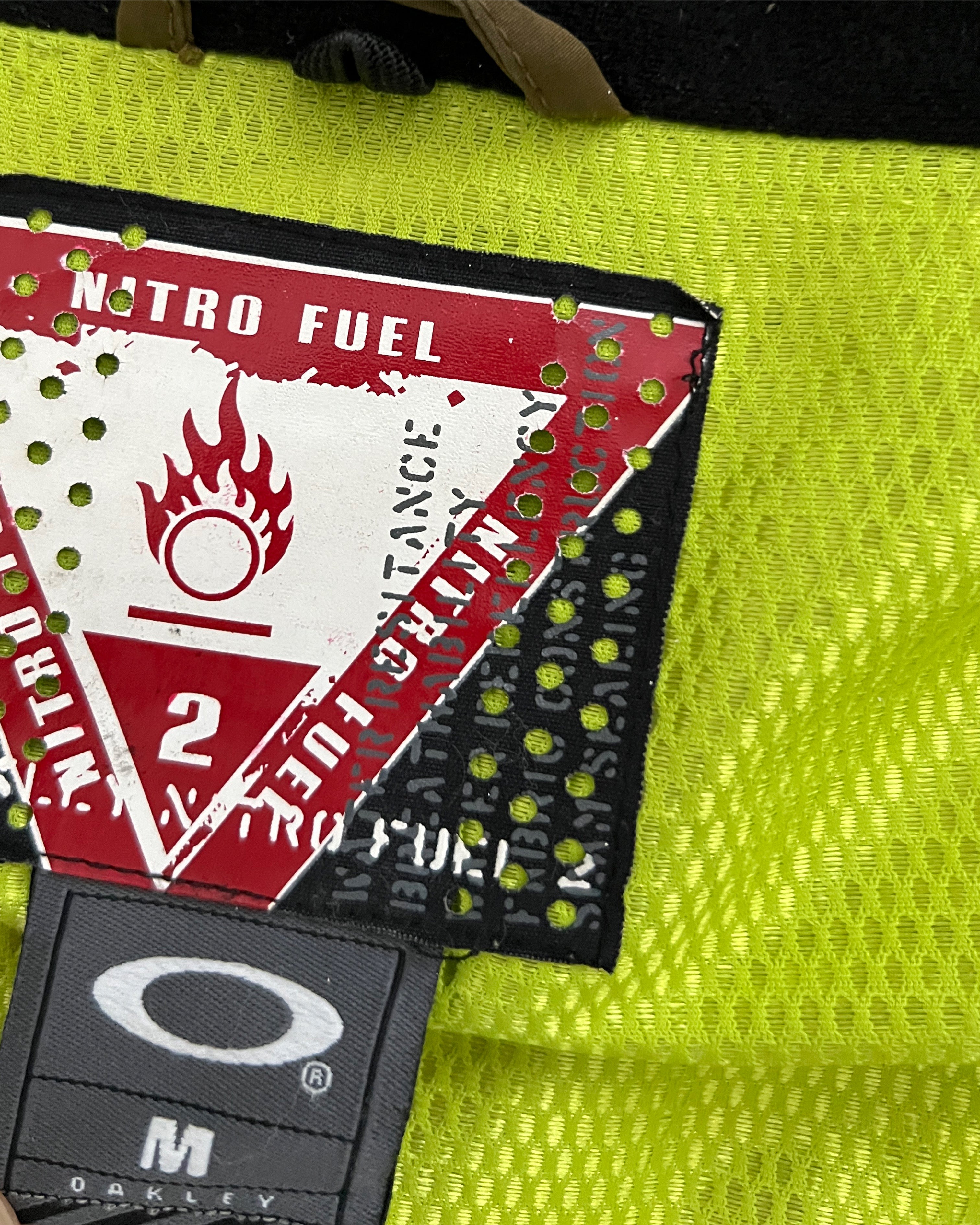 Oakley Nitro Fuel AW2005 Magnetic Concealed Pocket Tech Oakley Nitro Fuel AW2005 Magnetic Concealed Pocket Tech