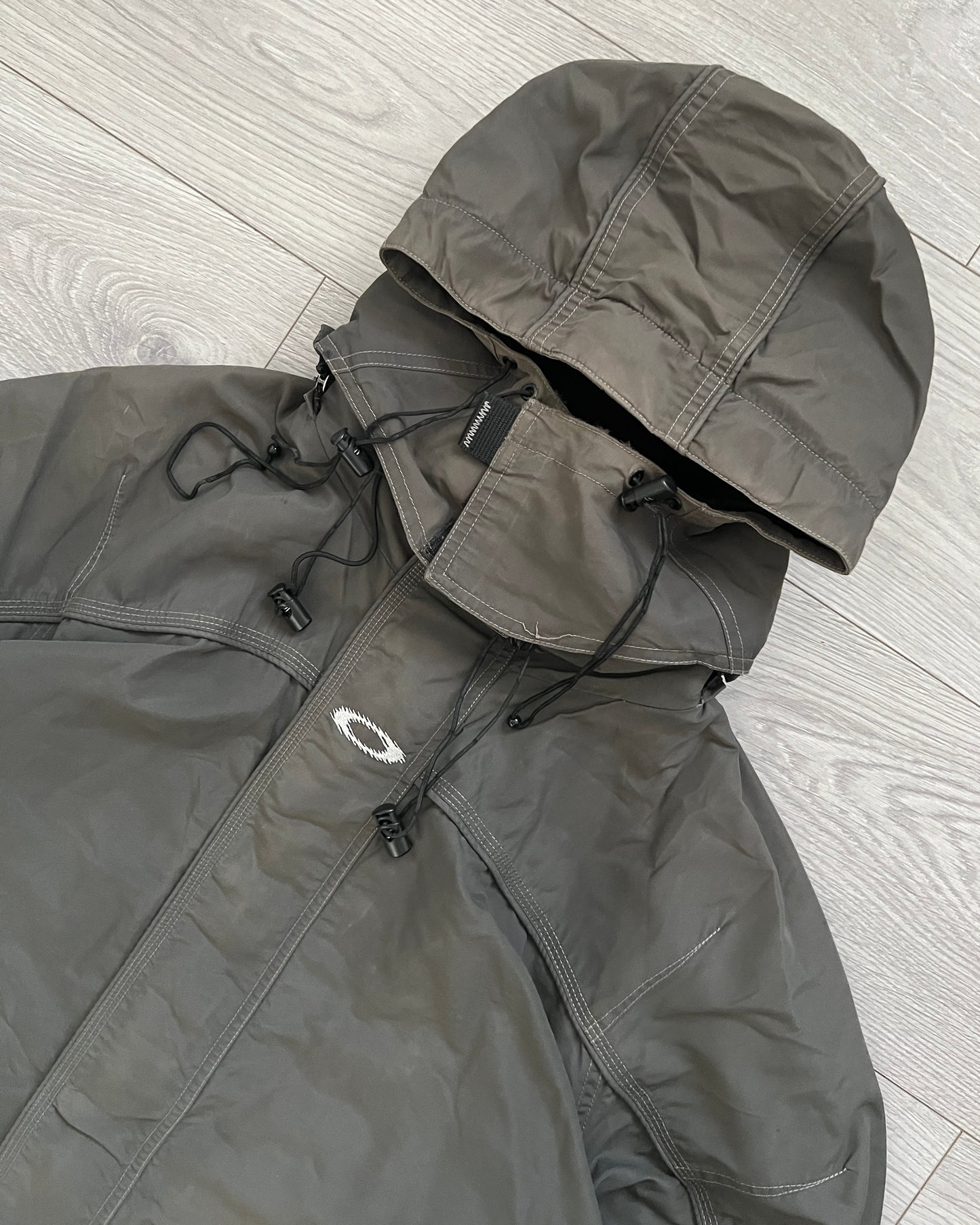 Oakley Software 00s Technical Dart Stitch Waterproof Jacket - Size L