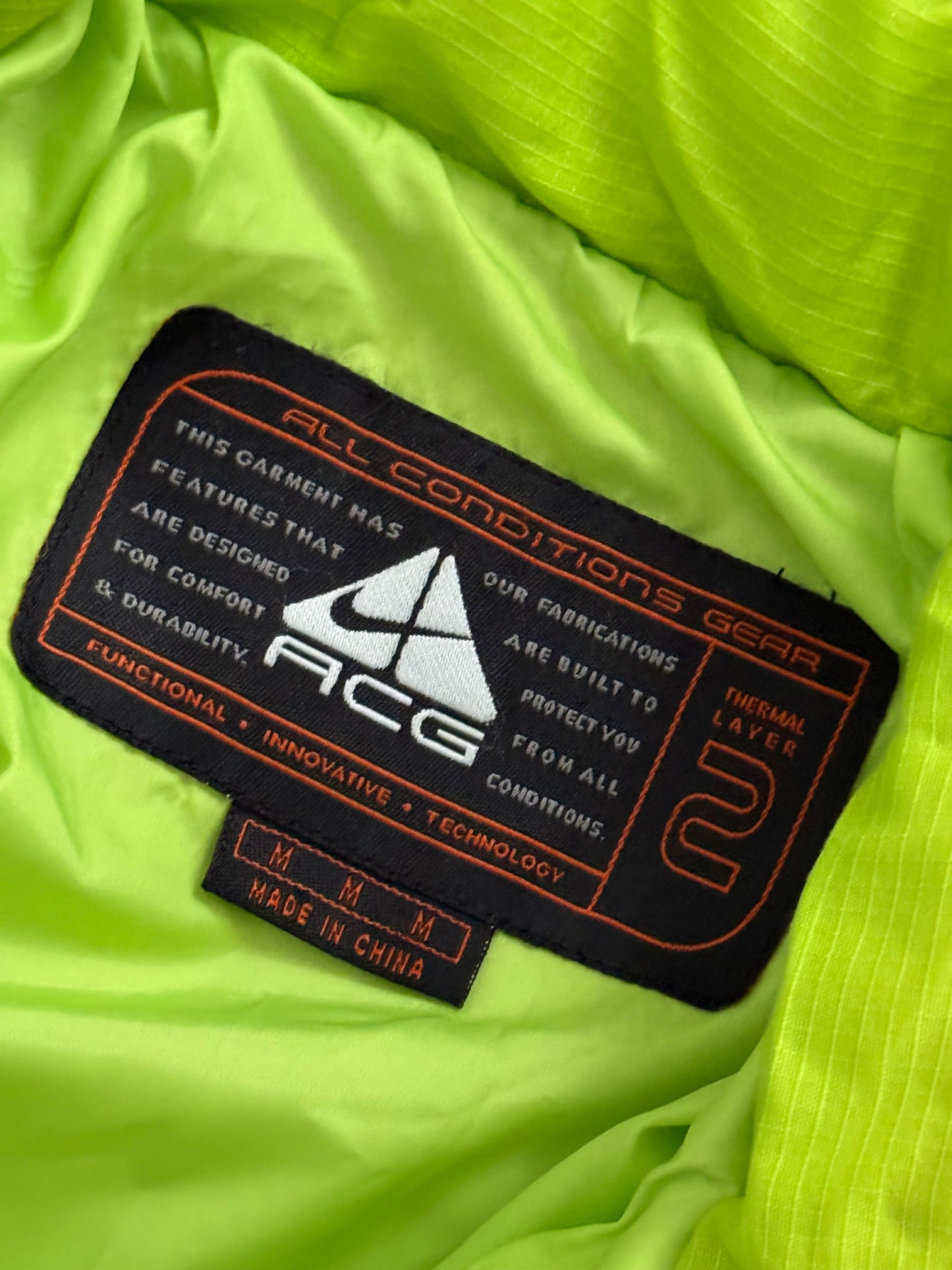 Nike ACG 00s Lungs Era Down Puffer Jacket - Size M