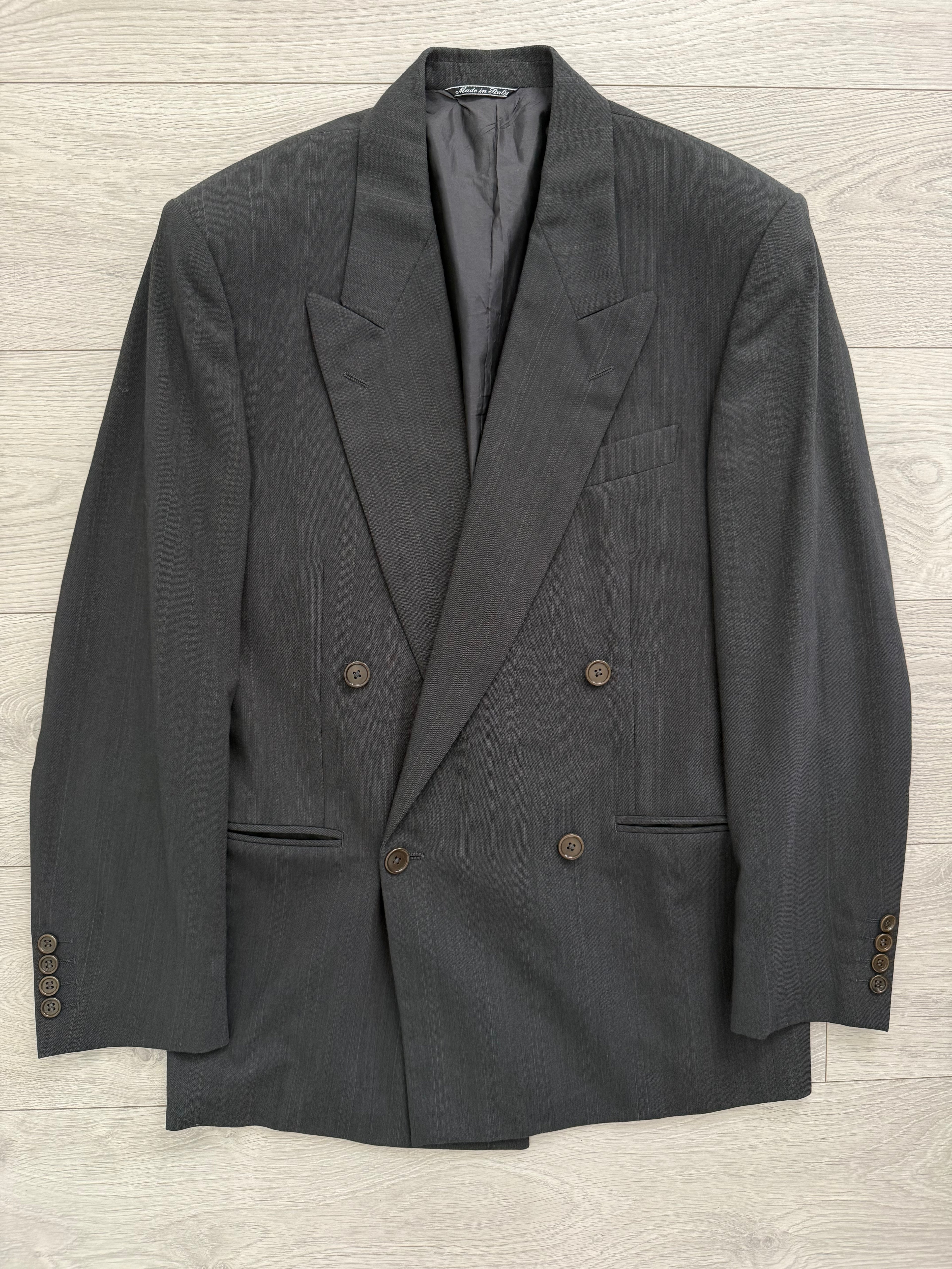 Gianfranco Ferre 1980s Peaked Lapel Double Breasted Pleated Wool Lightweight Suit Grey - Size S Jacket / 29" Waist