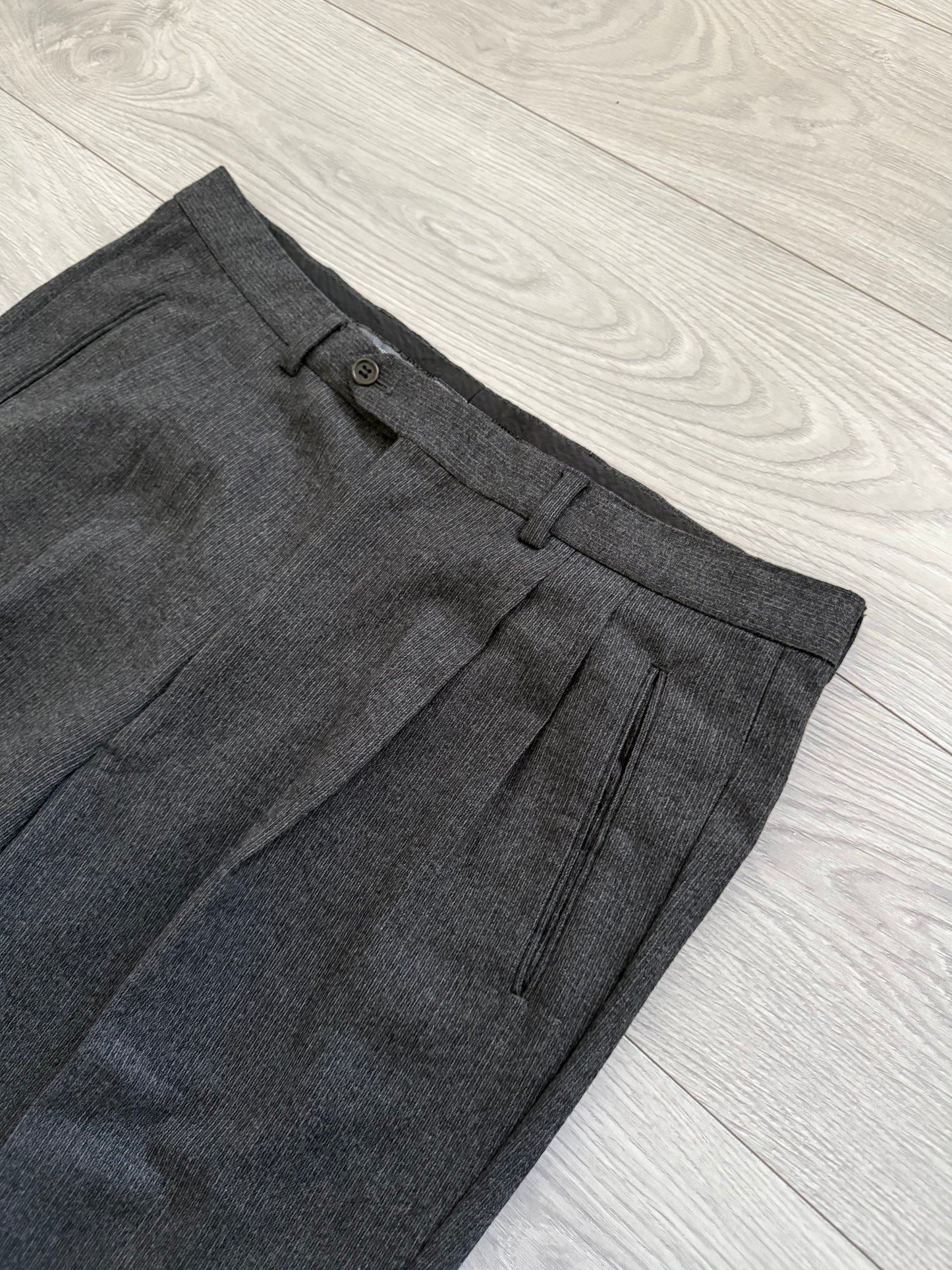 Armani 1990s Pleated Wool 3B Suit - Size XL Jacket / 38" Waist