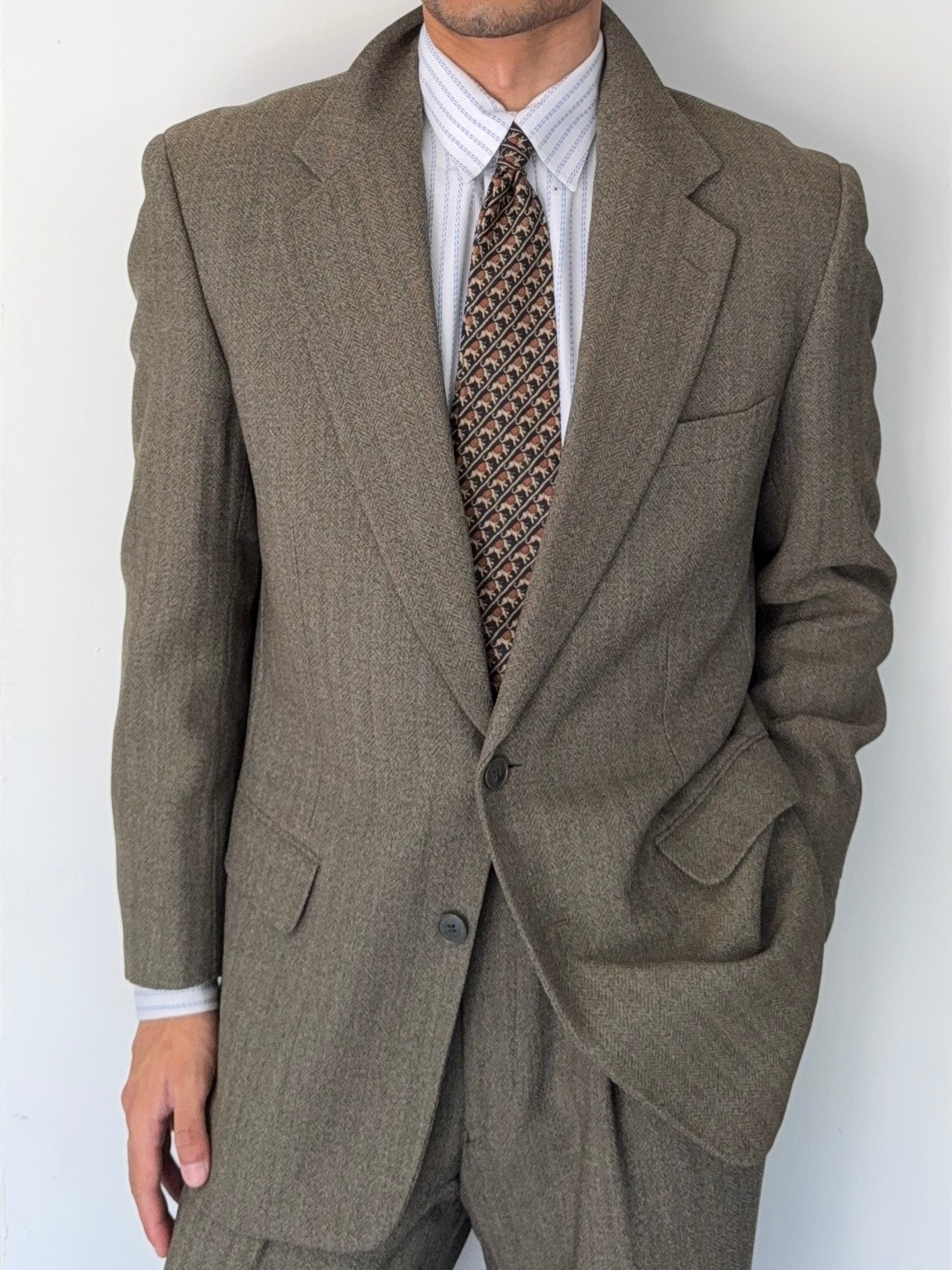 Calvin Klein 1990s 2B Herringbone Wool Double Pleat Suit Khaki Green - Size M Jacket / 32" Waist