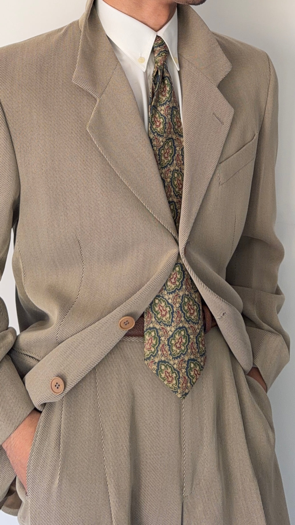 Emporio Armani 1990s Crepe Twill Weave 3B Double-Pleated Suit Sand Beige - Size M Jacket / 32" Waist
