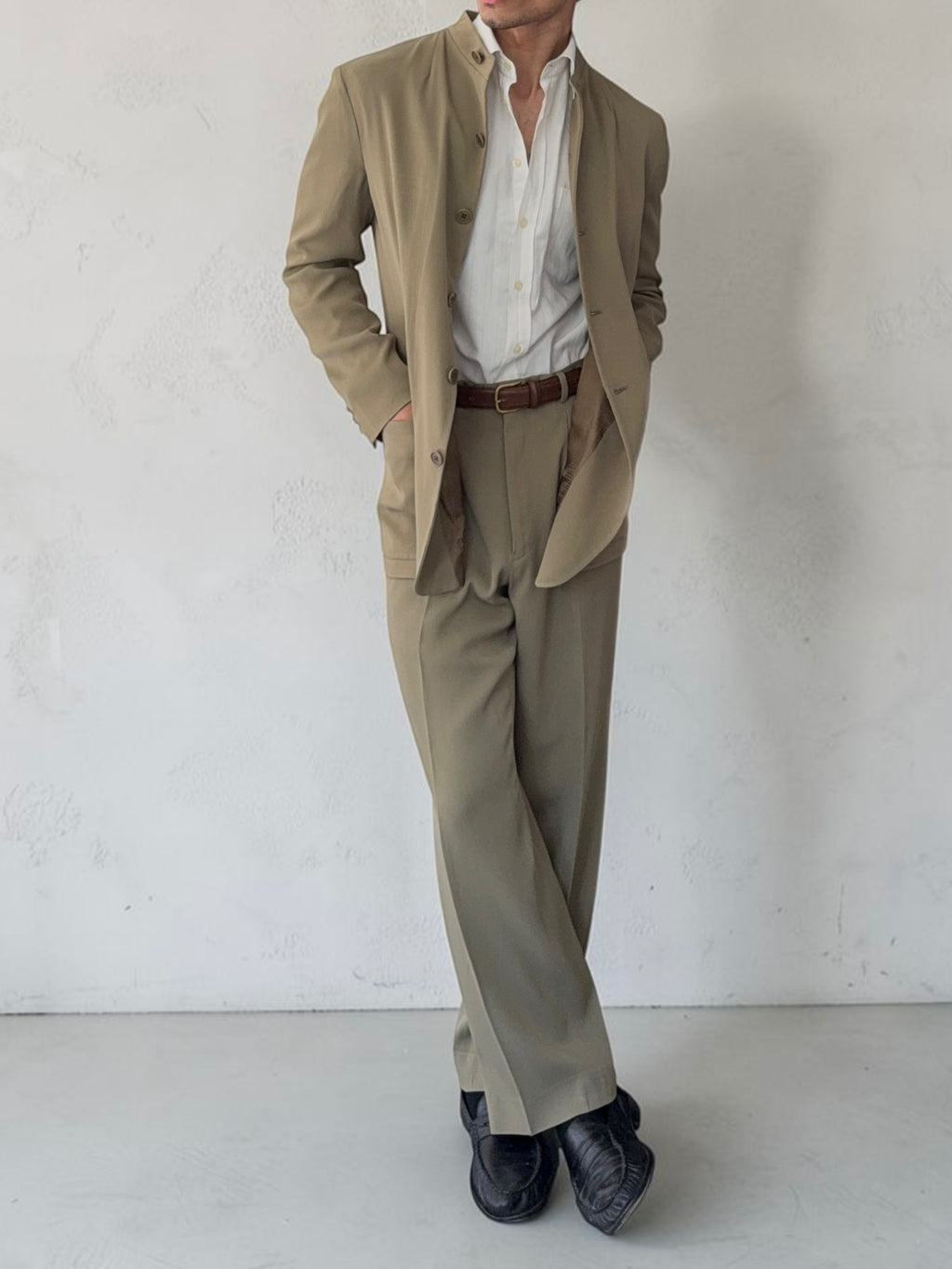 Emporio Armani AW1995 Nehru Collar Draped Khaki Taupe Suit - Size S Jacket / 30" Waist