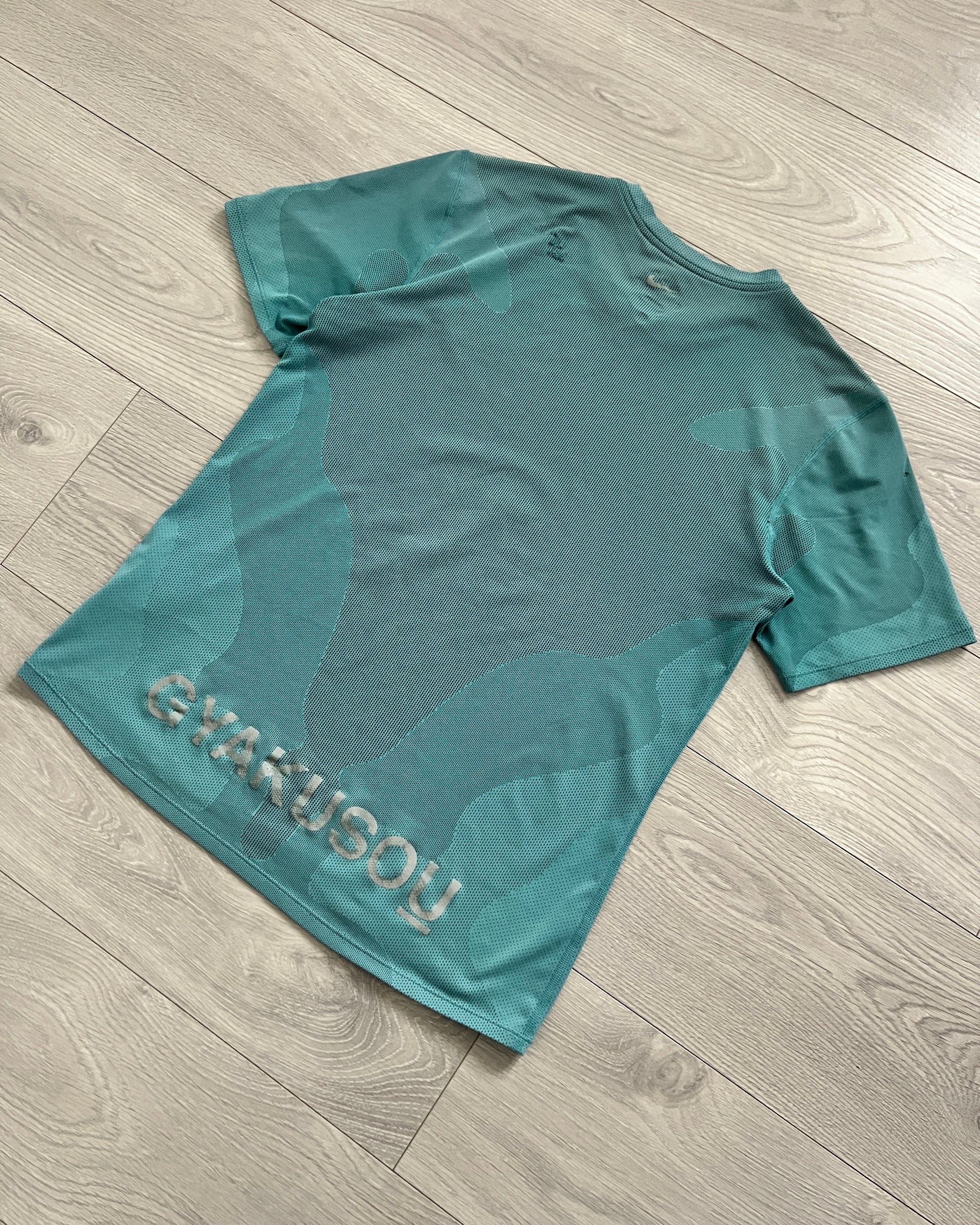 Nike Gyakusou FW15' Dri-Fit Sweat Map Technical T-Shirt Turquoise Blue - Size M