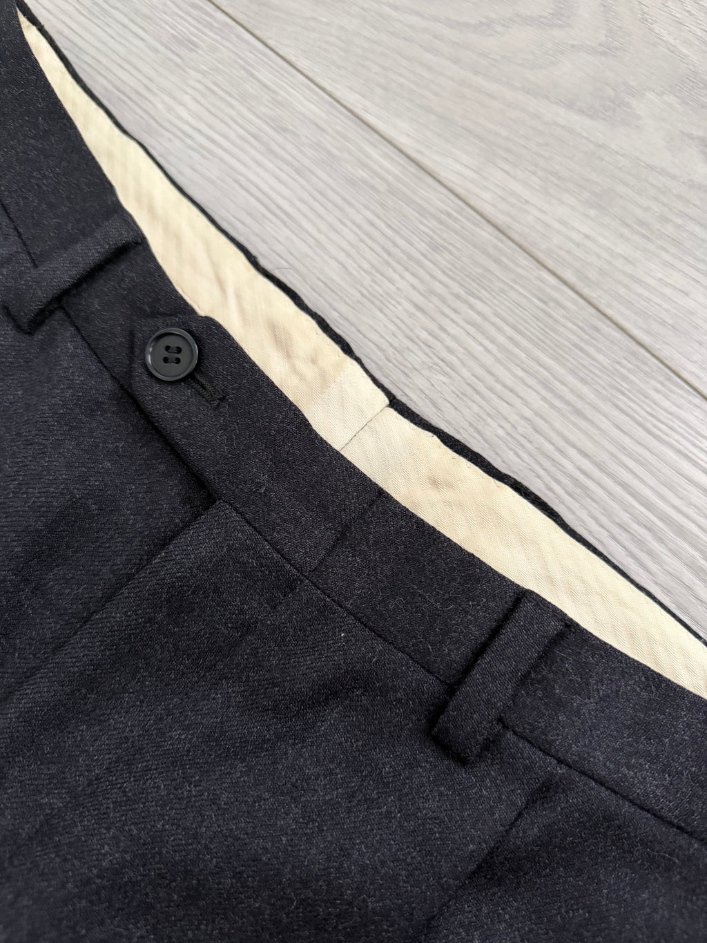 Giorgio Armani Mainline 1980s 2B Double Pleat Wool Charcoal Grey Suit - Size S Jacket / 30" Waist