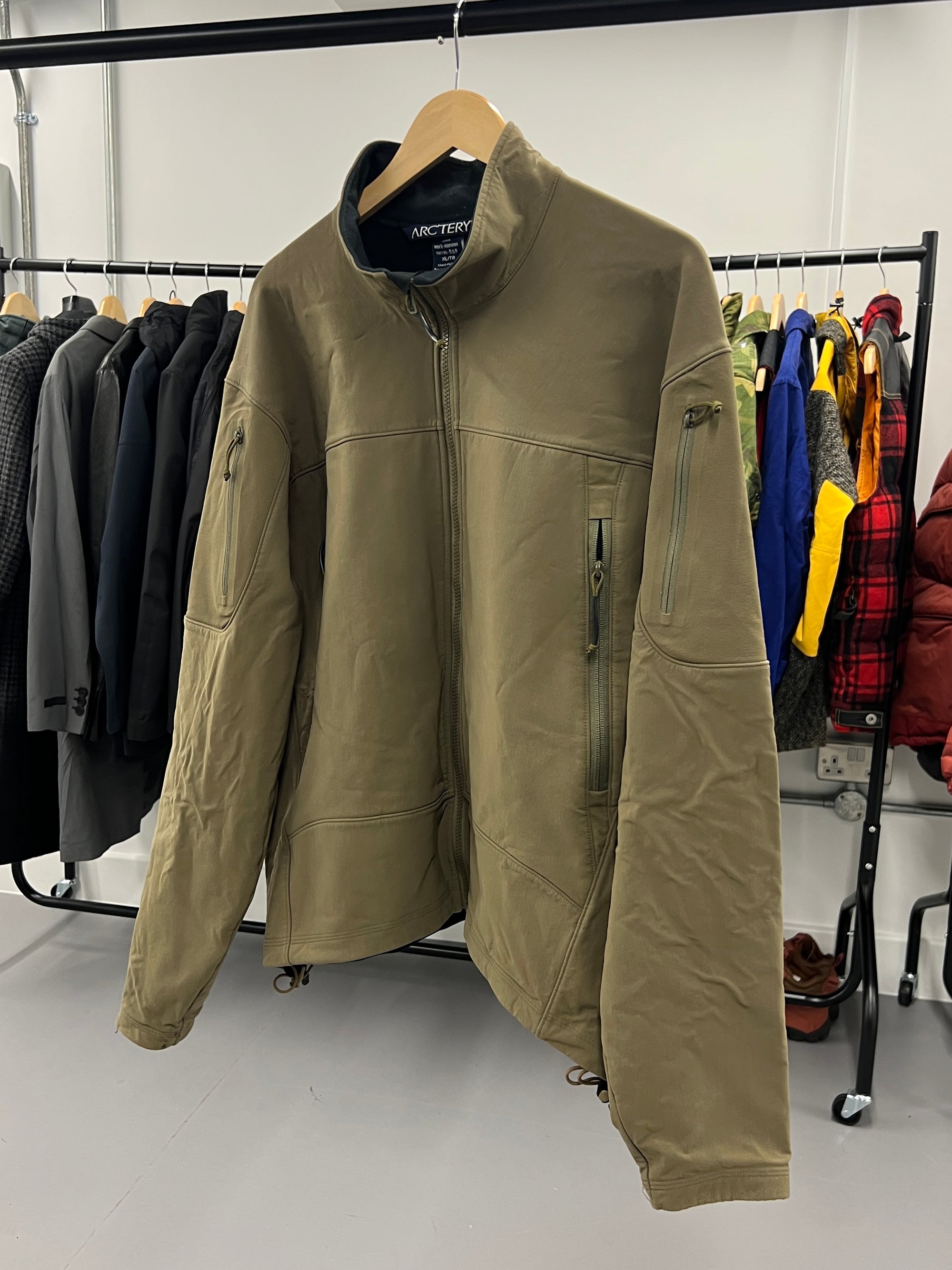 Arcteryx LEAF Gen 1 Bravo Softshell Fleece Lined Utility Jacket Crocodile Green - Size XL