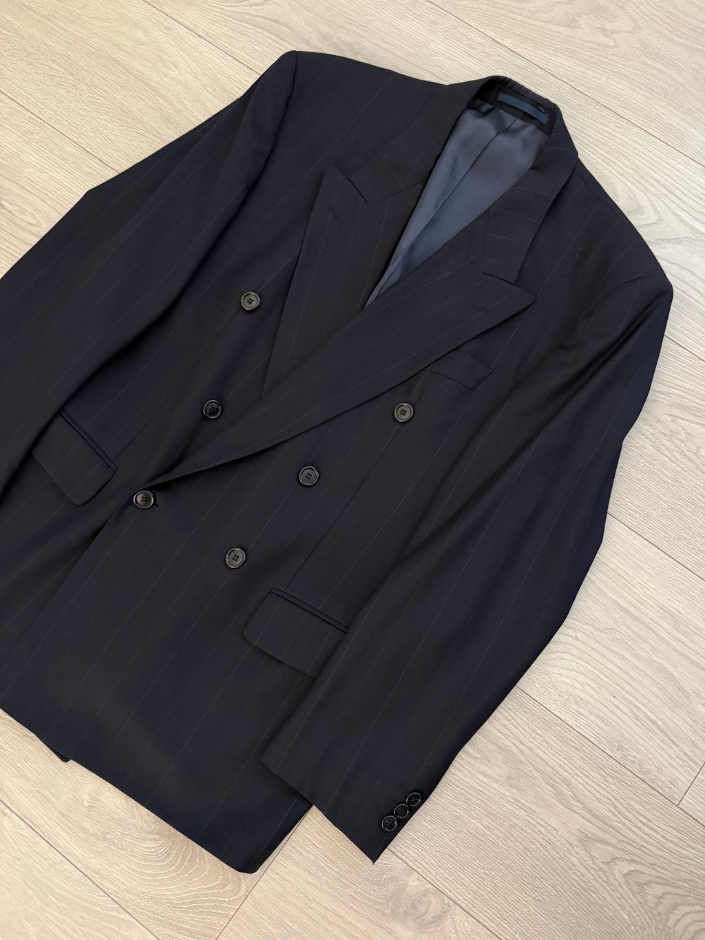 Hugo Boss 1980s 'Mitford' Peaked Lapel Double Breasted Pleated Wool Suit - Size M Jacket / 32" Waist