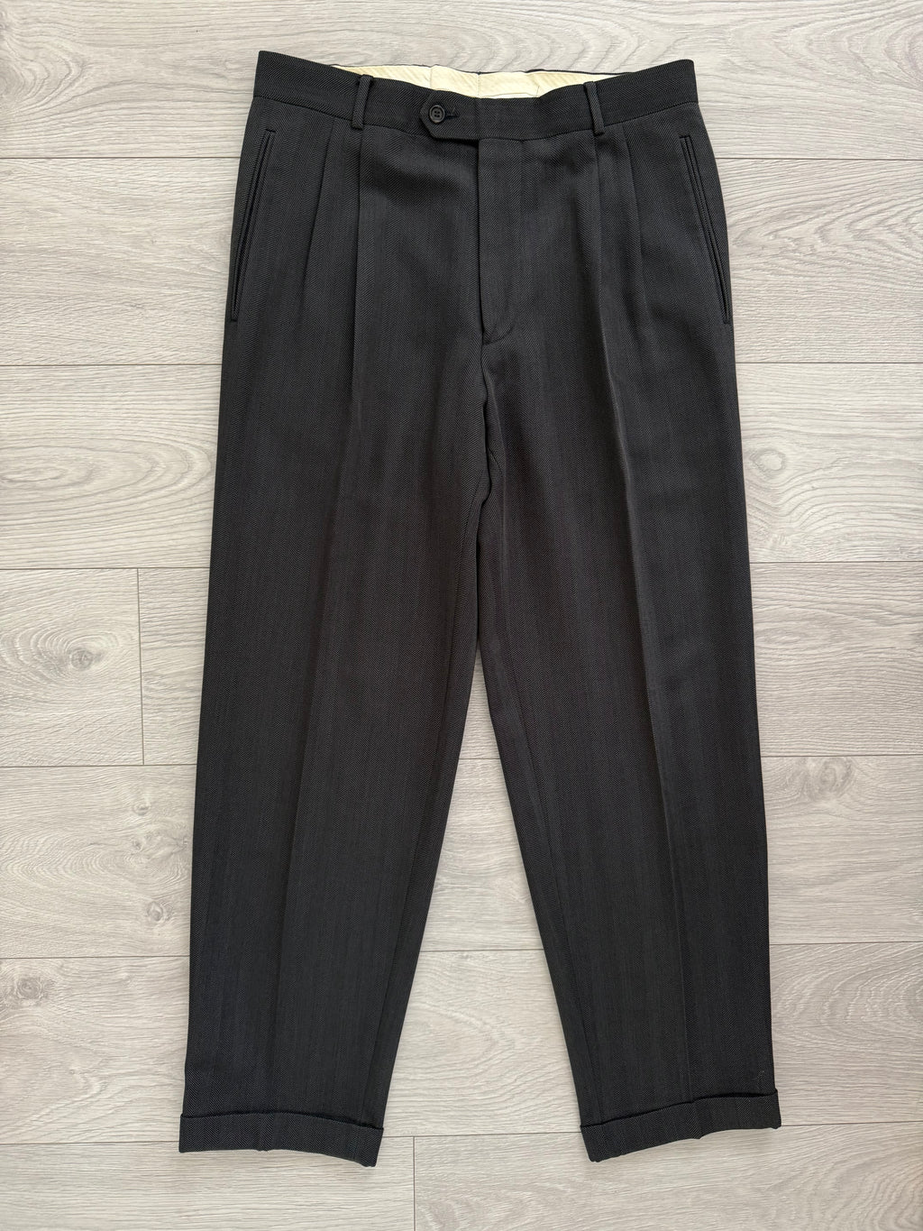 Hugo Boss 1980s 'Omega' Peaked Lapel Double Breasted Pleated Wool Herringbone Suit Grey - Size M Jacket / 32" Waist