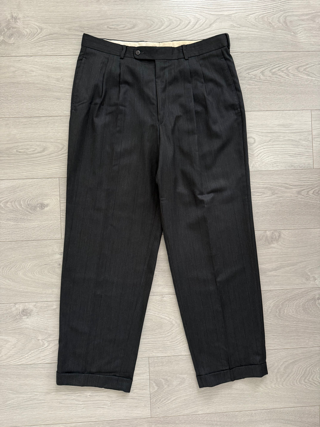 Hugo Boss 1980s 'Al Capone' Double Breasted Pleated Wool Cashmere Suit - Size XXL Jacket / 36" Waist