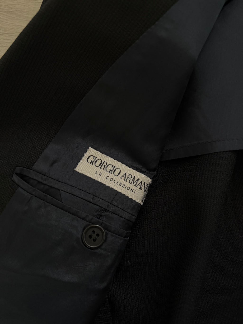Giorgio Armani 1980s 2B Double Pleat Lightweight Navy Wool Suit - Size M Jacket / 32" Waist