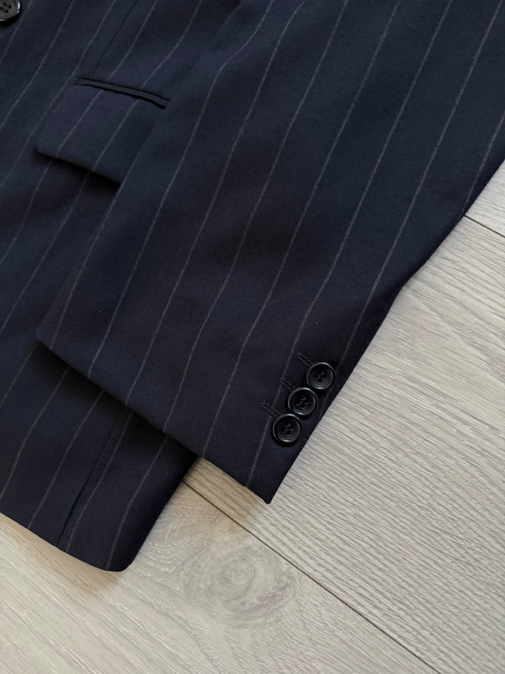 Hugo Boss 1980s 'Al Capone' Peak Lapel Double Breasted Pleated Striped Navy Suit - Size XXL Jacket / 36" Waist