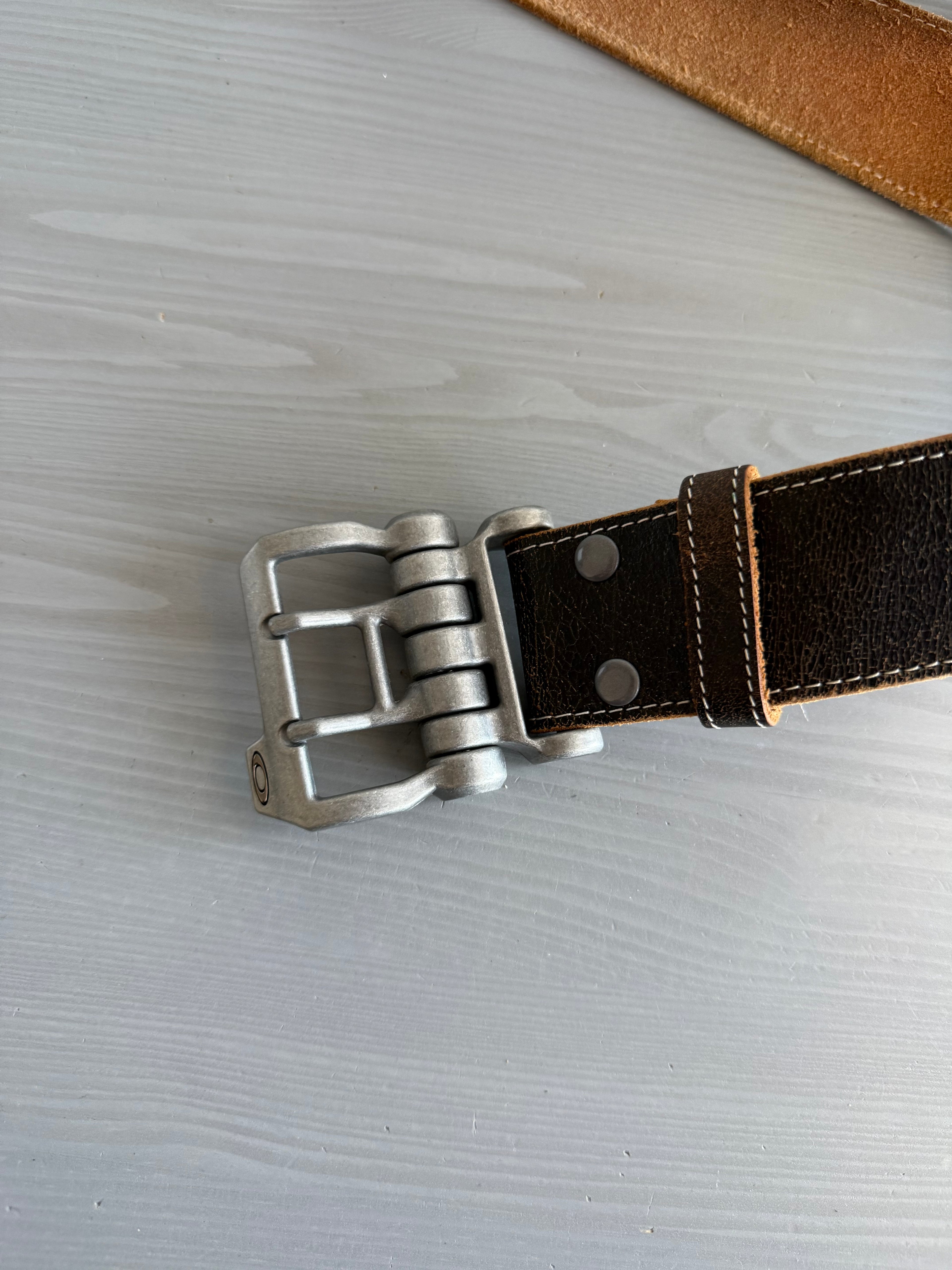 Oakley 00s Mechanical Utility Leather Belt - Size 32 to 36