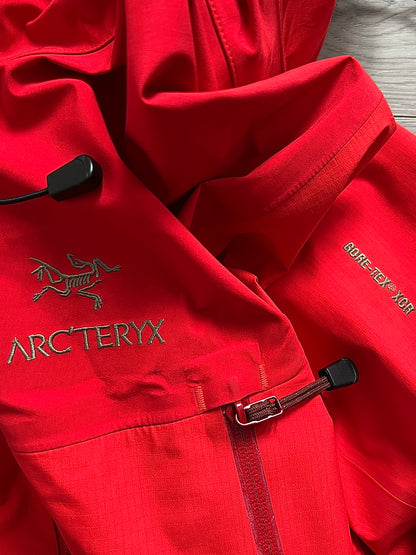 Arcteryx 2001 Beta AR Gore-Tex XCR Jacket in Formula Red - Size L