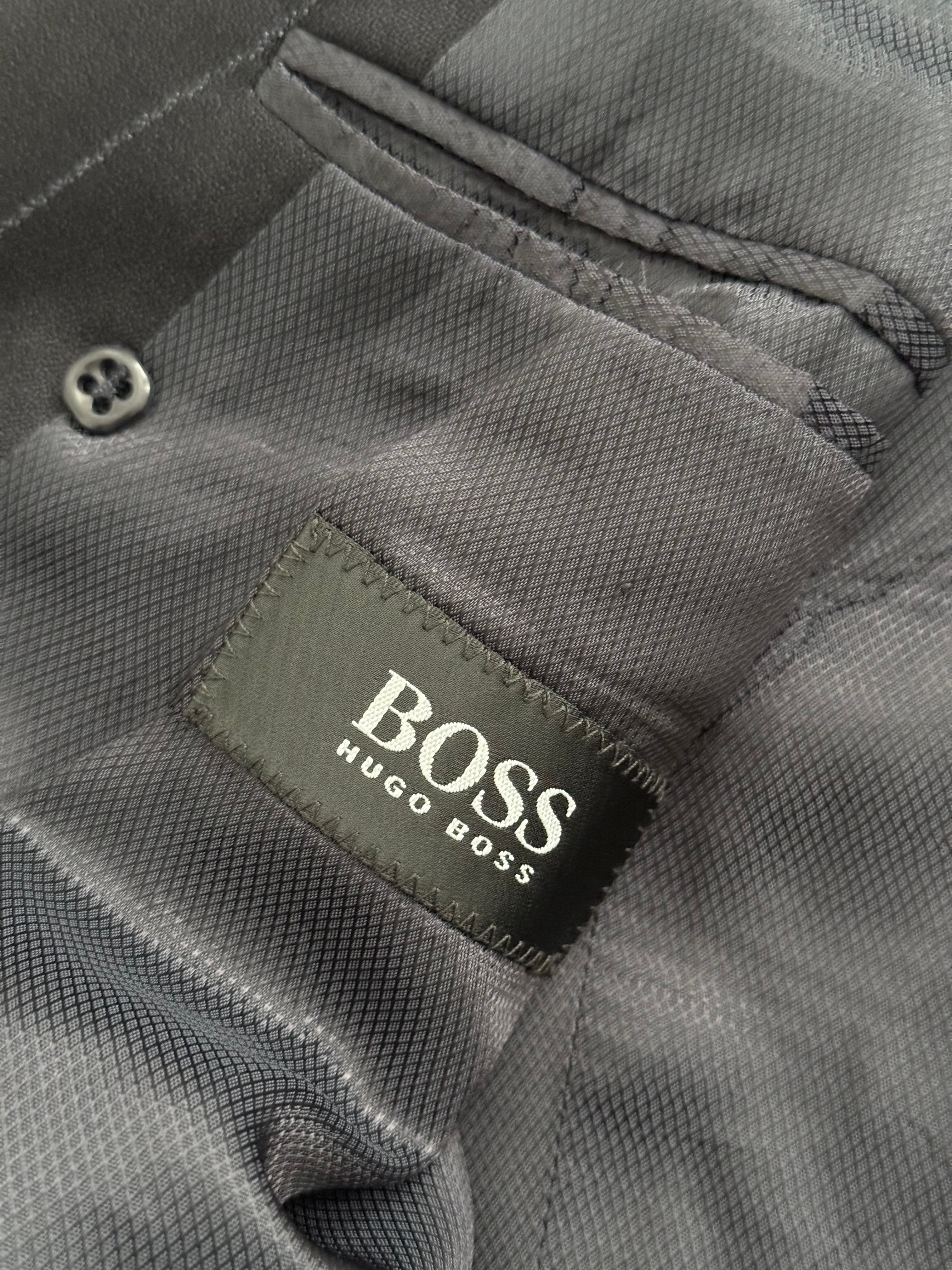 Hugo Boss 1990s 'Nostalgia' 6B Double Breasted Pleated Striped Wool Navy Suit - Size M Jacket / 32" Waist