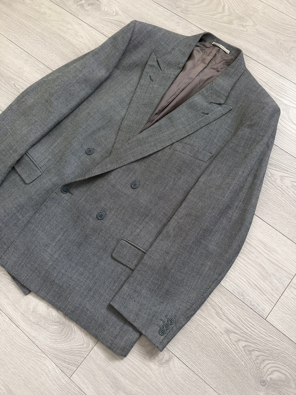 Louis Feraud Armani 1990s Peaked Lapel Pleated Double Breasted Wool Suit - Size XL Jacket / 36" Waist