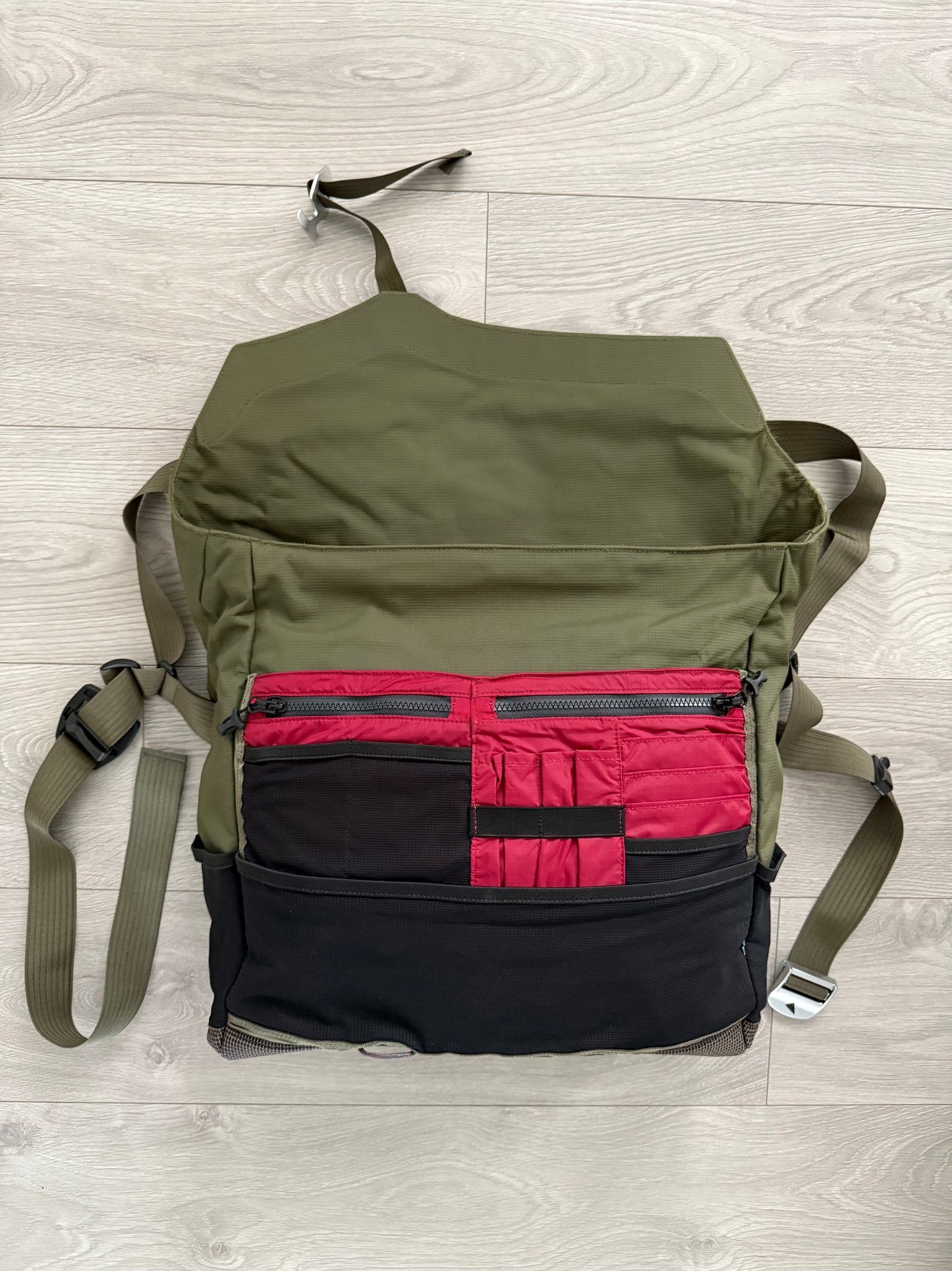 Klattermusen Fenja Technical Crossbody Bag