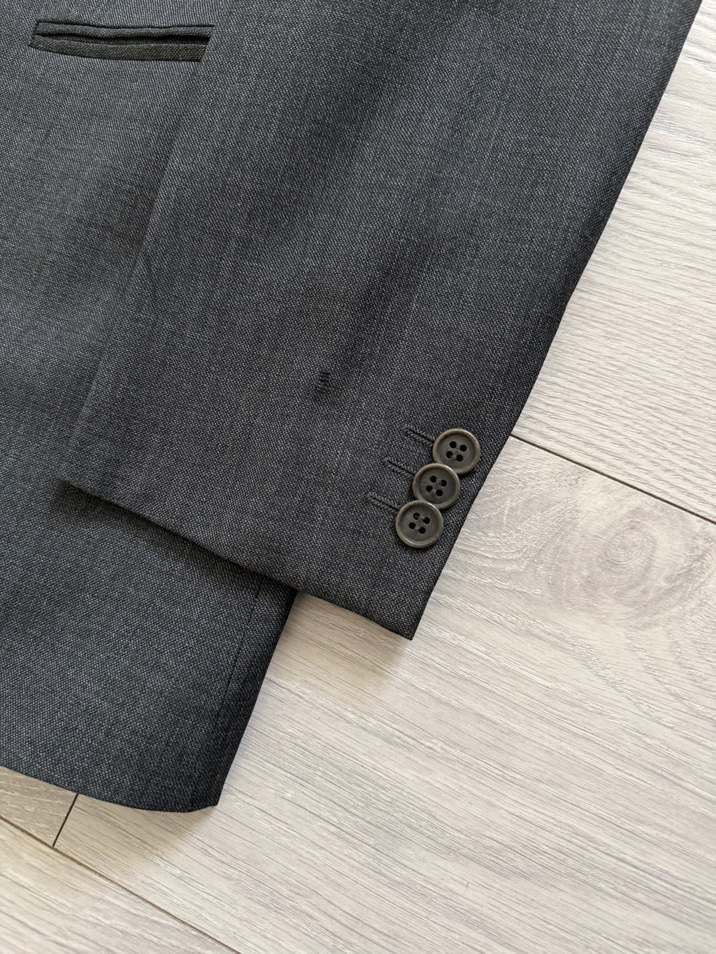 Emporio Armani 1990s 3B Grey Wool Suit - Size XL Jacket / 36" Waist