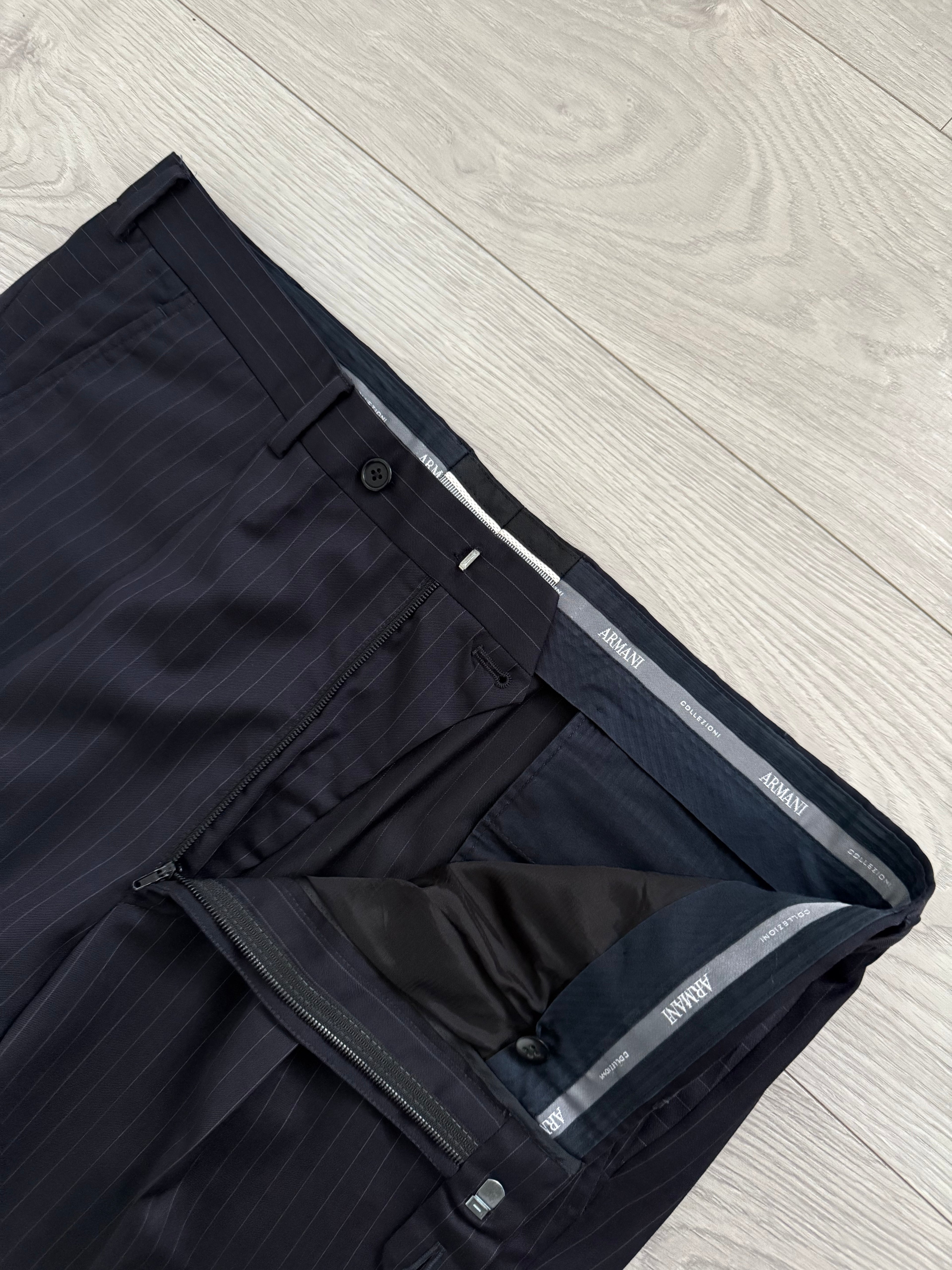 Armani 1990s Pleated 3B Striped Navy Wool Suit - Size M Jacket / 38" Waist