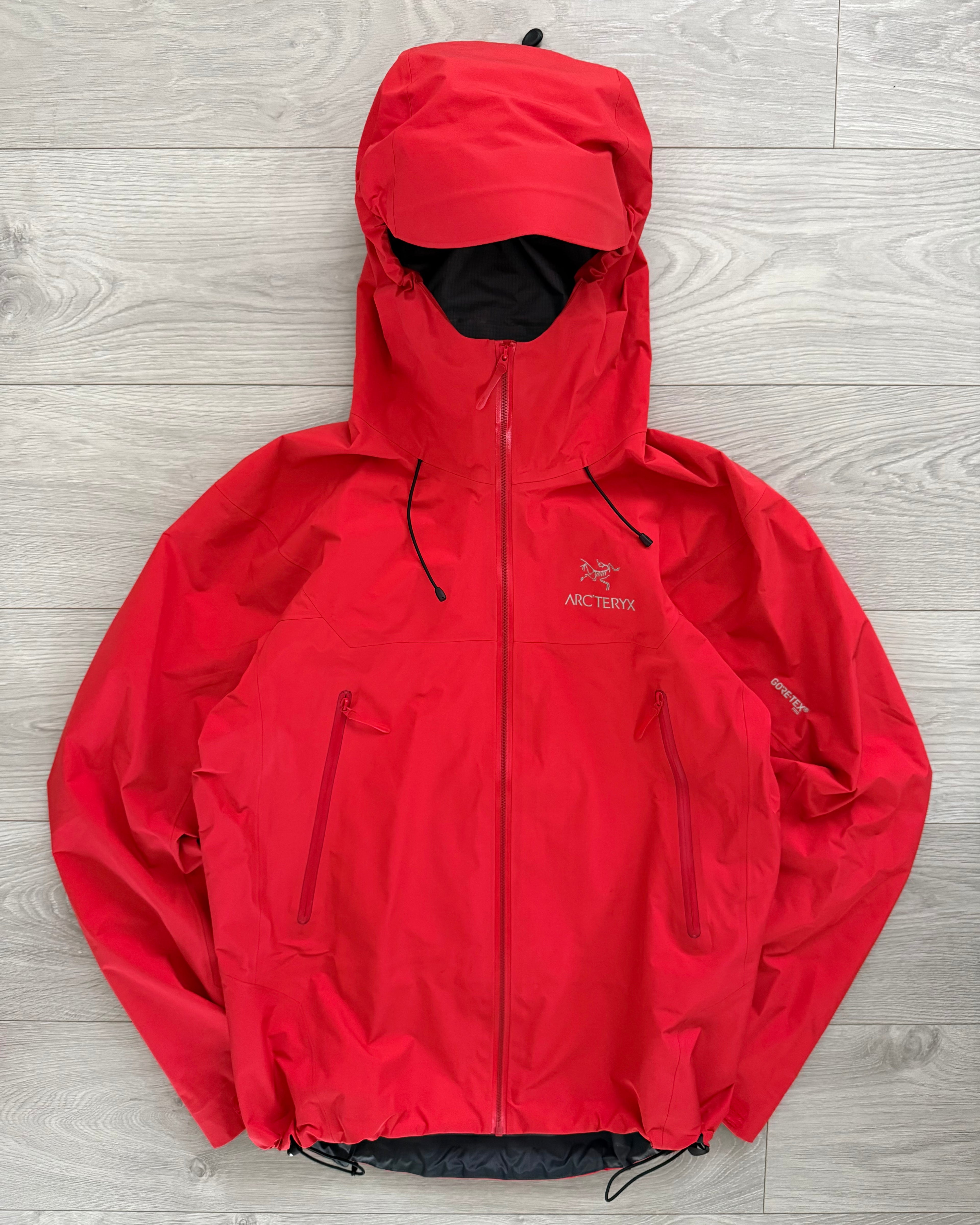 Arc'teryx Beta LT GoreTex Pro Waterproof Jacket - Size S