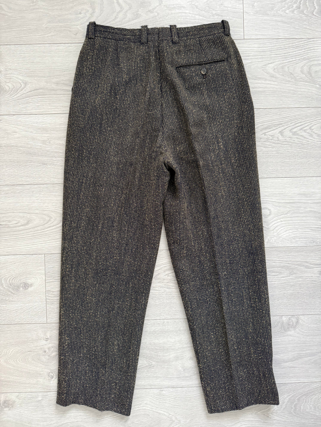 Umberto Ginocchietti 1980s Double Breasted Pleated Wool Textured Suit Brown - Size M Jacket / 30" Waist