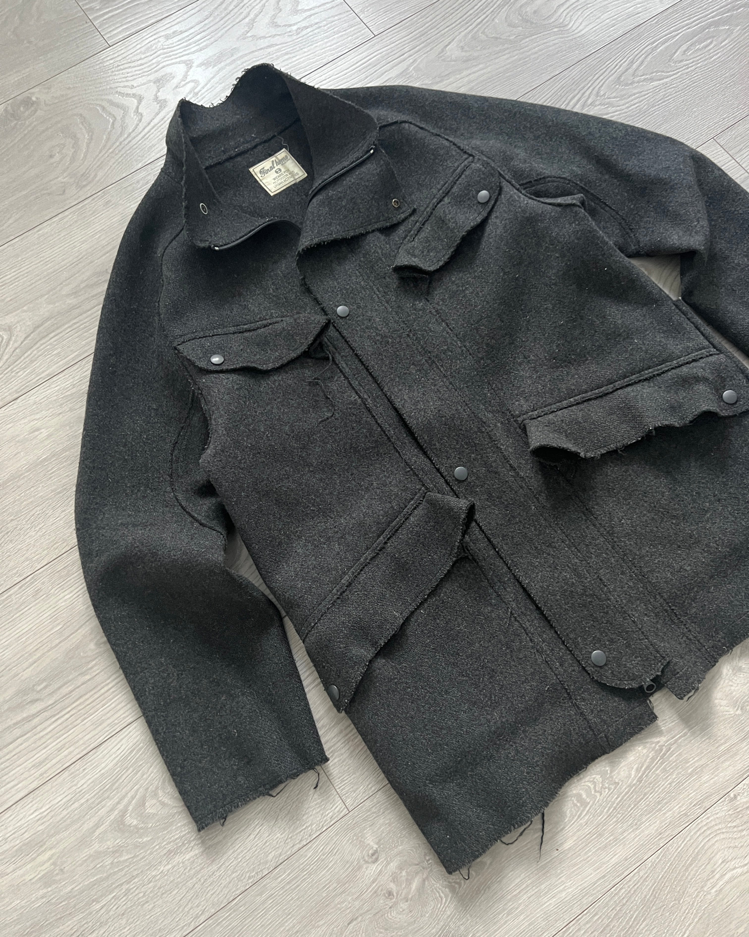 Final Home 1990s Raw Edge Curve Panelled Wool Coat - Size M