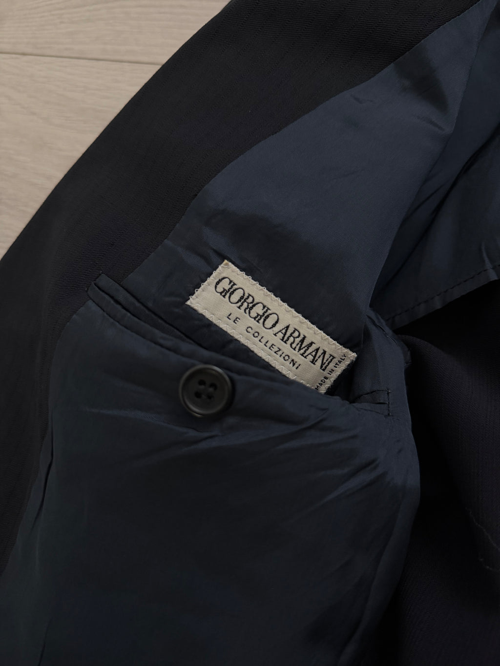 Giorgio Armani 1980s 3B Double Pleat Lightweight Navy Wool Suit - Size M Jacket / 30" Waist