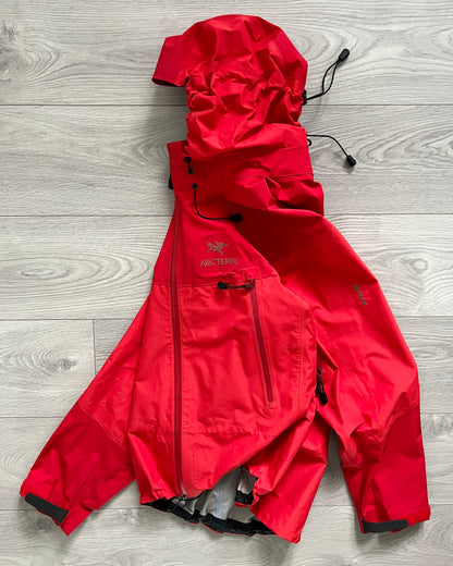 Arcteryx 2001 Beta AR Gore-Tex XCR Jacket in Formula Red - Size L