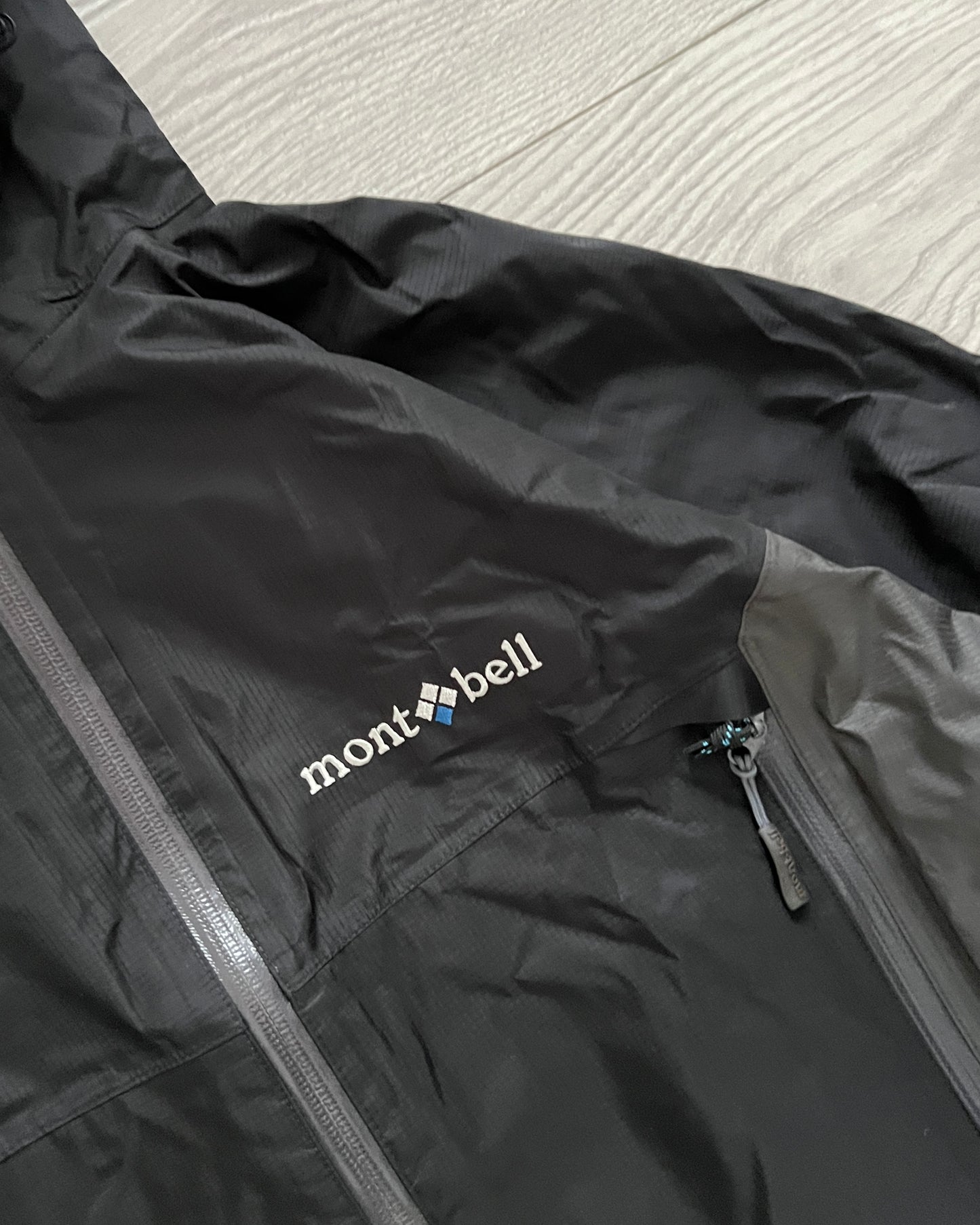 Montbell 00s Two-Tone Goretex Rain Jacket - Size M