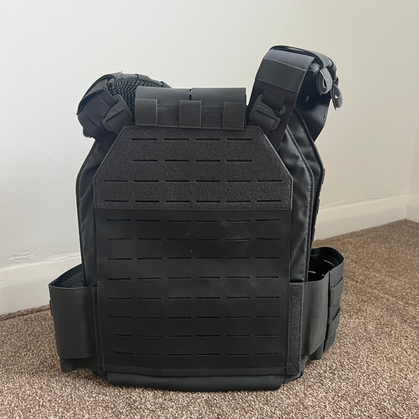 C2R Vest Size L