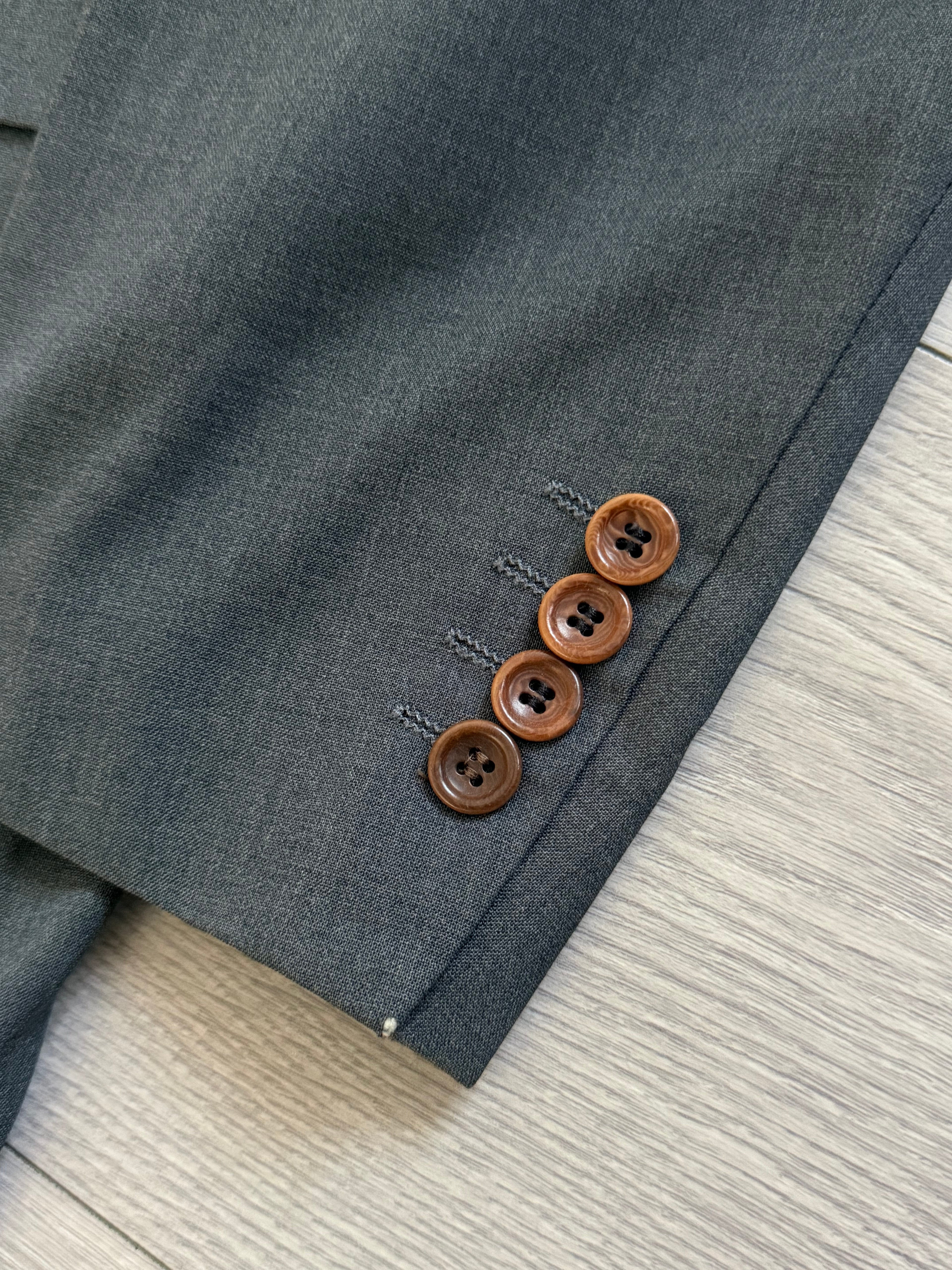 Hugo Boss 1990s 'Akropolis' 2B Zegna Fabric Pleated Wool Grey Suit - Size M Jacket / 32" Waist