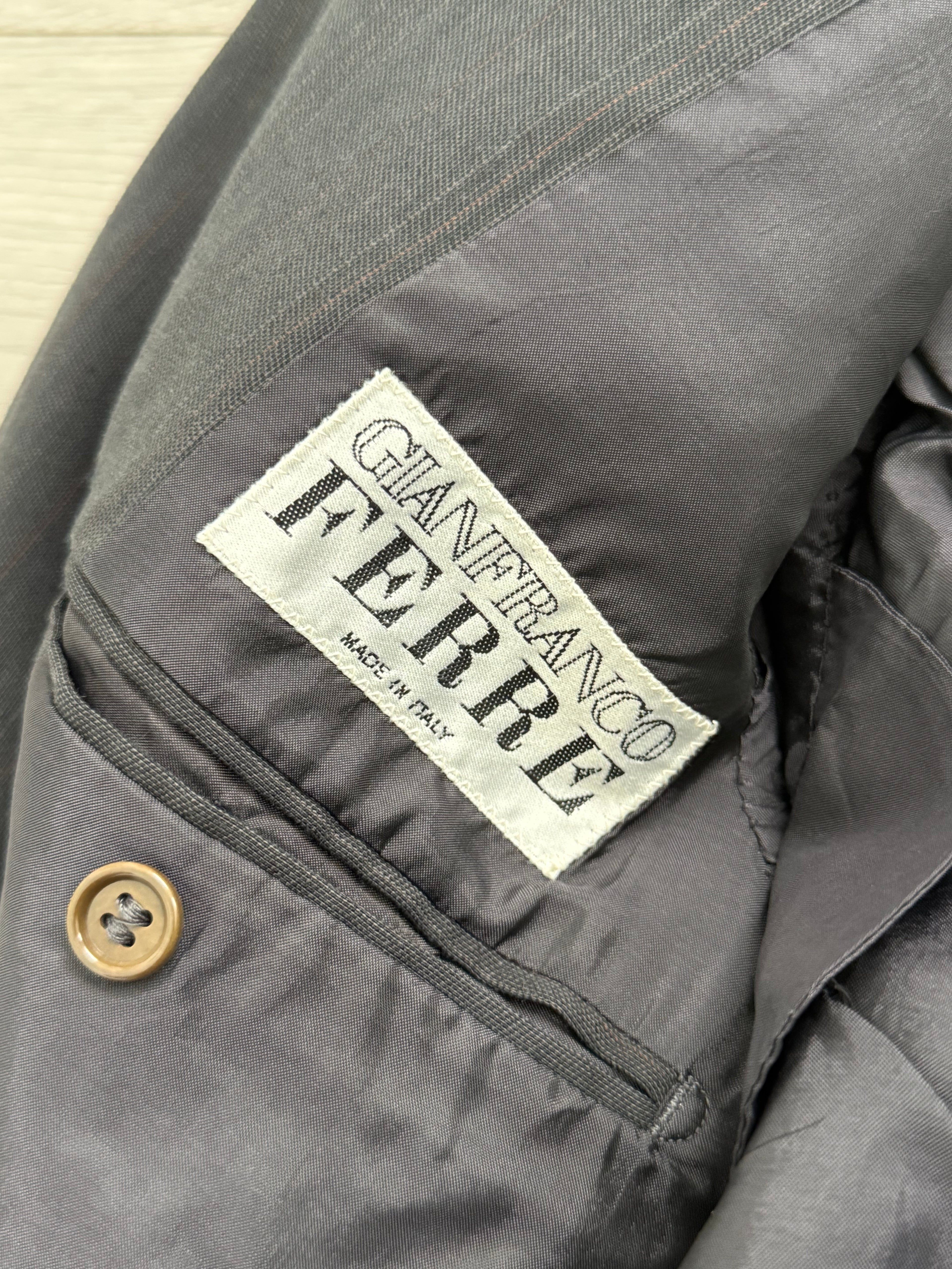 Gianfranco Ferre 1980s Peaked Lapel Double Breasted Pleated Wool Lightweight Suit Grey - Size S Jacket / 29" Waist