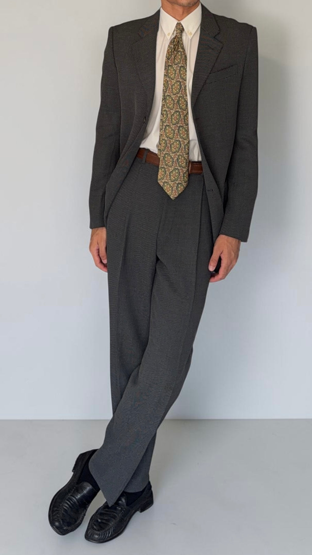 Armani 1990s 3B Twill Wool Cotton Pleated Grey Suit - Size S Jacket / 30" Waist