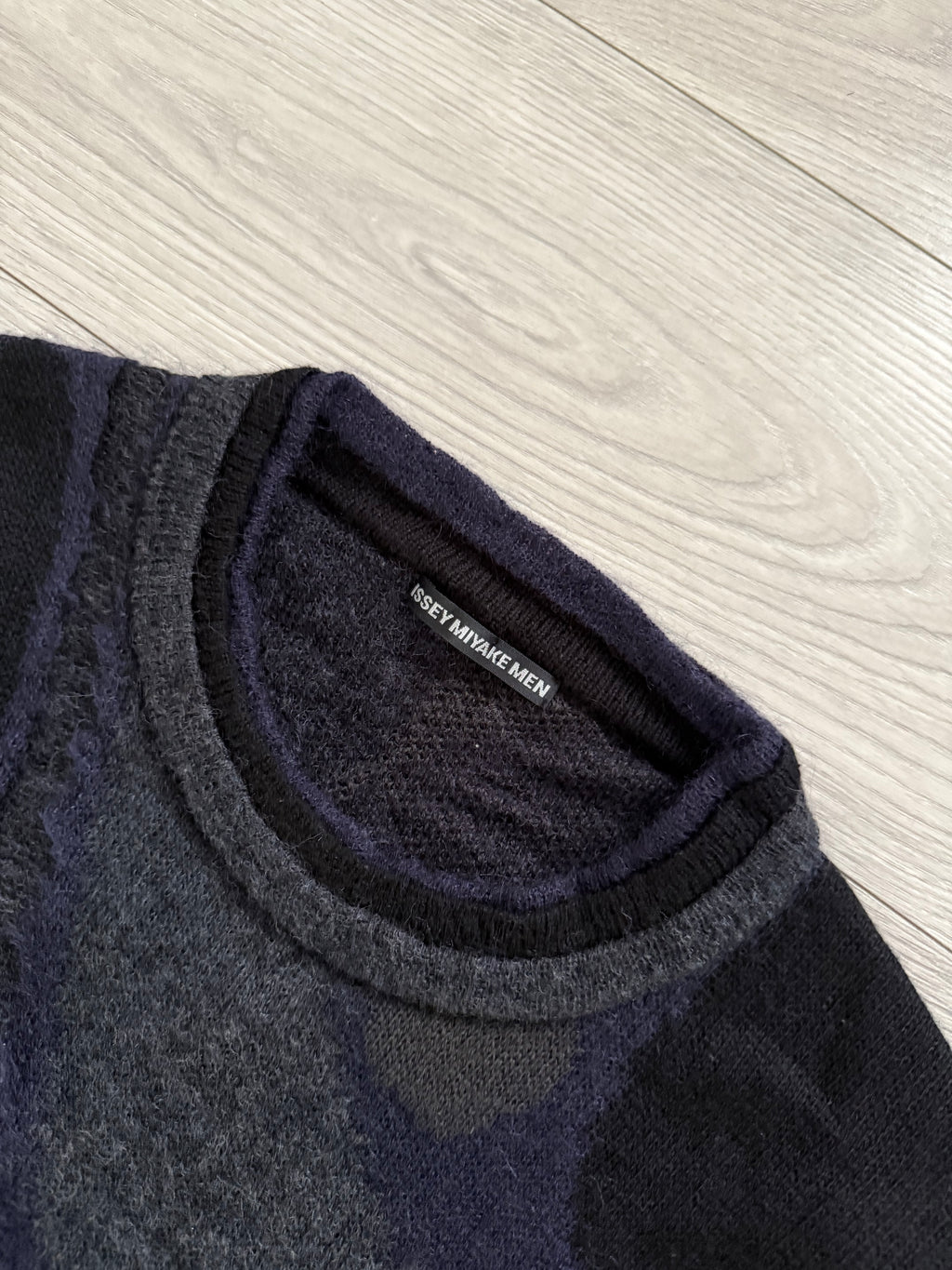 Issey Miyake AW06' Geometric Knit Sweater - Size M