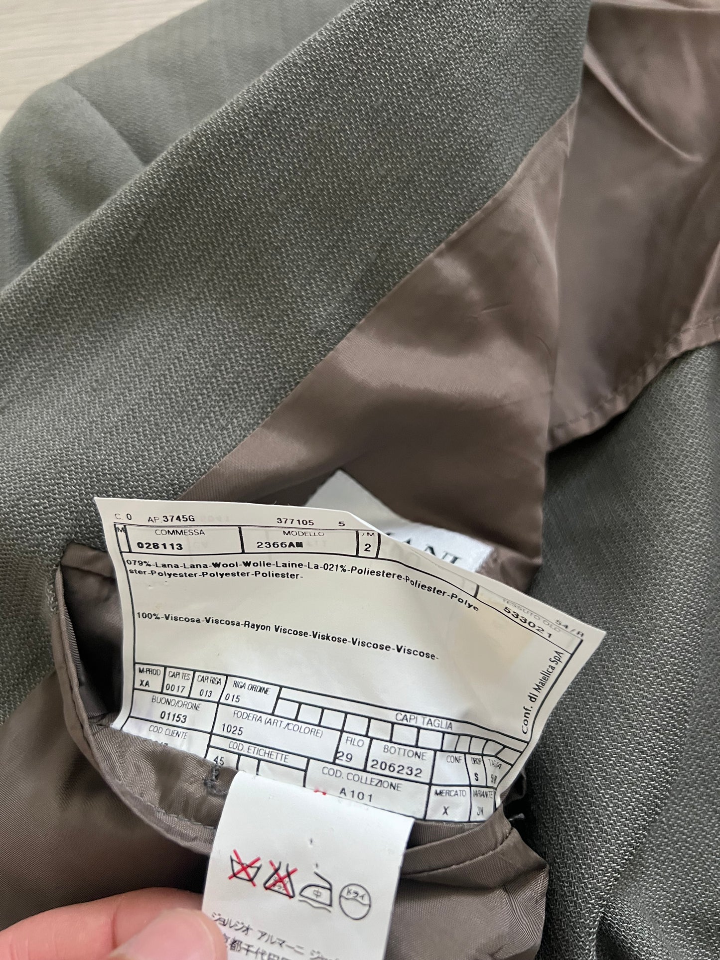 Armani 1990s Pleated Grey Wool Relaxed Suit - L Jacket / 36" Waist